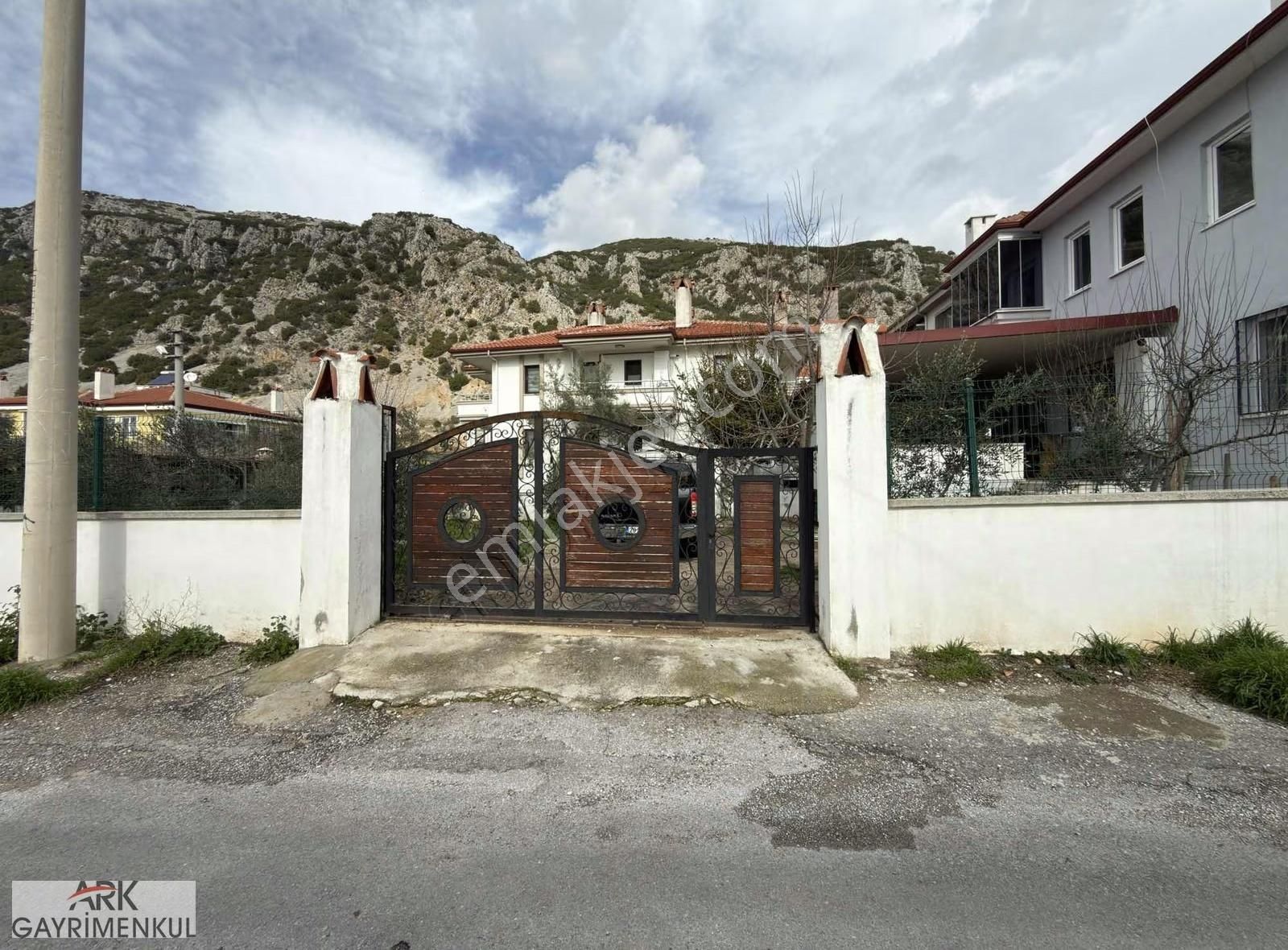 Kiralık - Şömineli 145m2 3+1 Daire - Görsel 11
