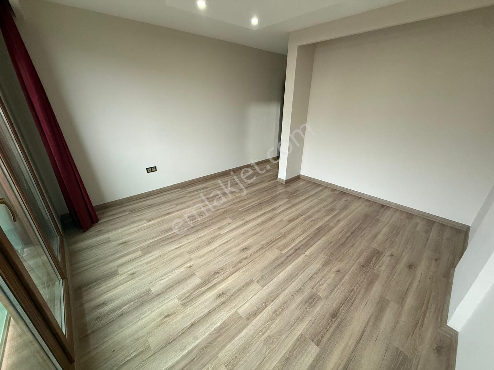 Delux'den Güvenlikli Sitede Deniz Yakını Satılık Geniş 3+1 Daire - Görsel 22