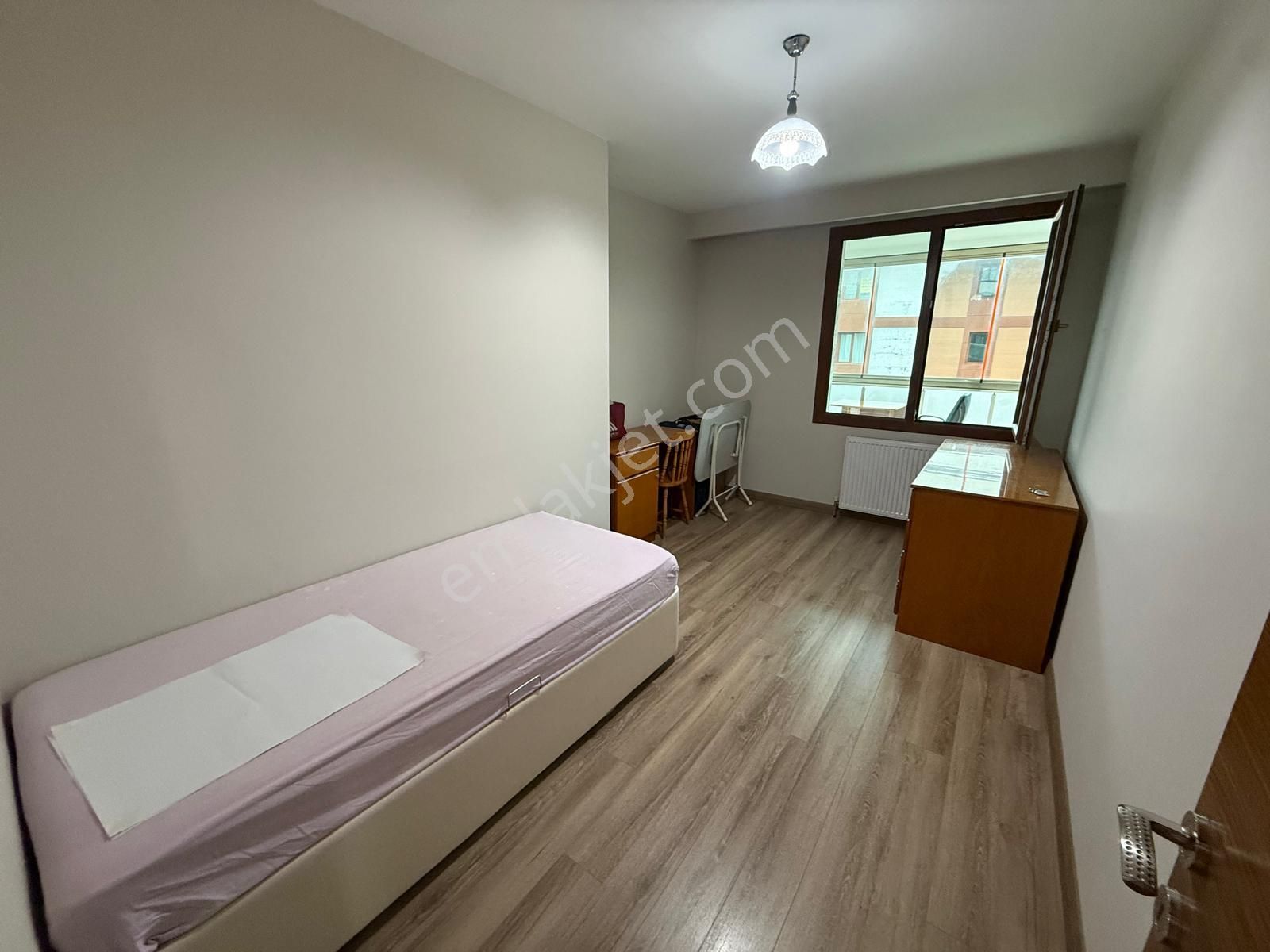 Delux'den Güvenlikli Sitede Deniz Yakını Satılık Geniş 3+1 Daire - Görsel 12