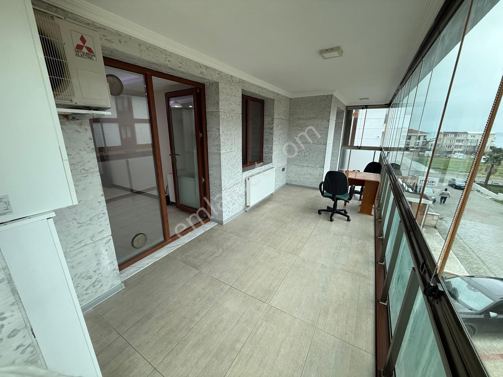 Delux'den Güvenlikli Sitede Deniz Yakını Satılık Geniş 3+1 Daire - Görsel 4