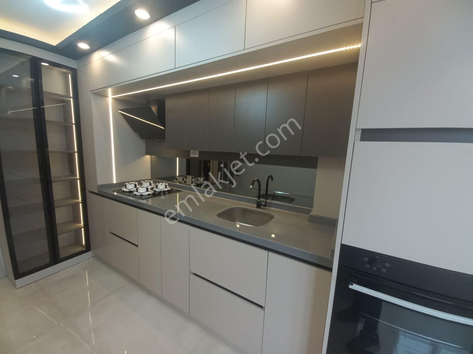 Mç Emlak'tan Ahi Evran Mahallesin'de 3+1 Satılık Daire - Görsel 2