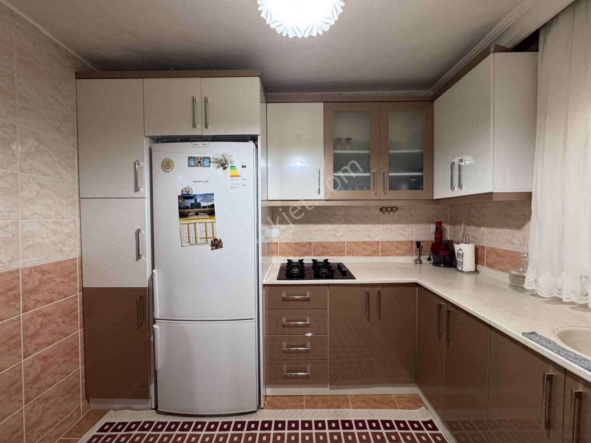 Kalecik Emlak'tan Okullar Bölgesinde Güney C. 3+1 Full Yapılı Daire