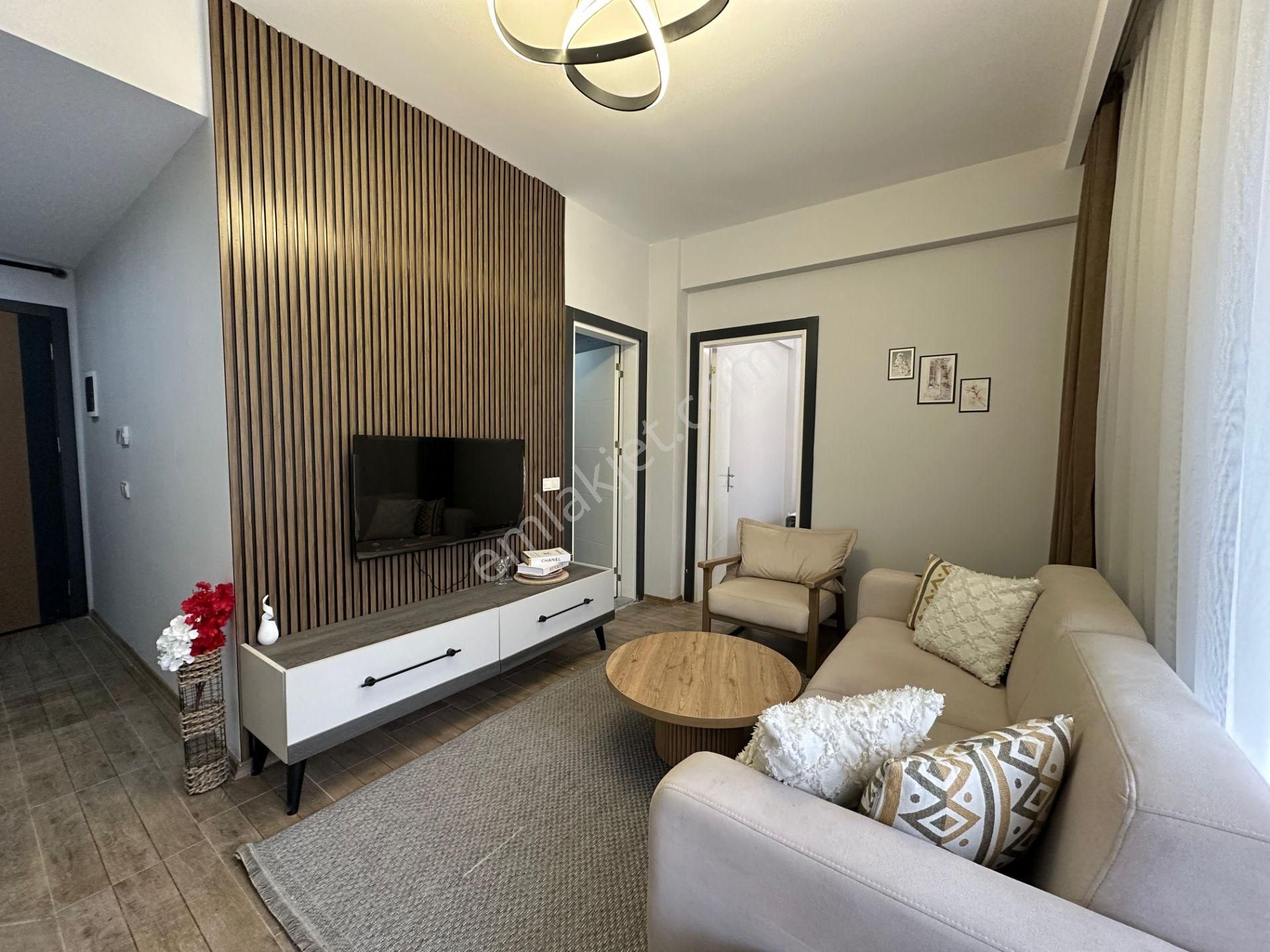 Ender Uysal Gayrimenkulden Bağbaşı Mahallesin De Satılık 1.5+1 Lüx Eşyalı Apart.