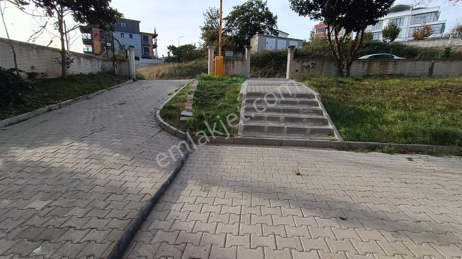 Güzel Manzara İyi Fiyat Satılık 3+1 - Görsel 29