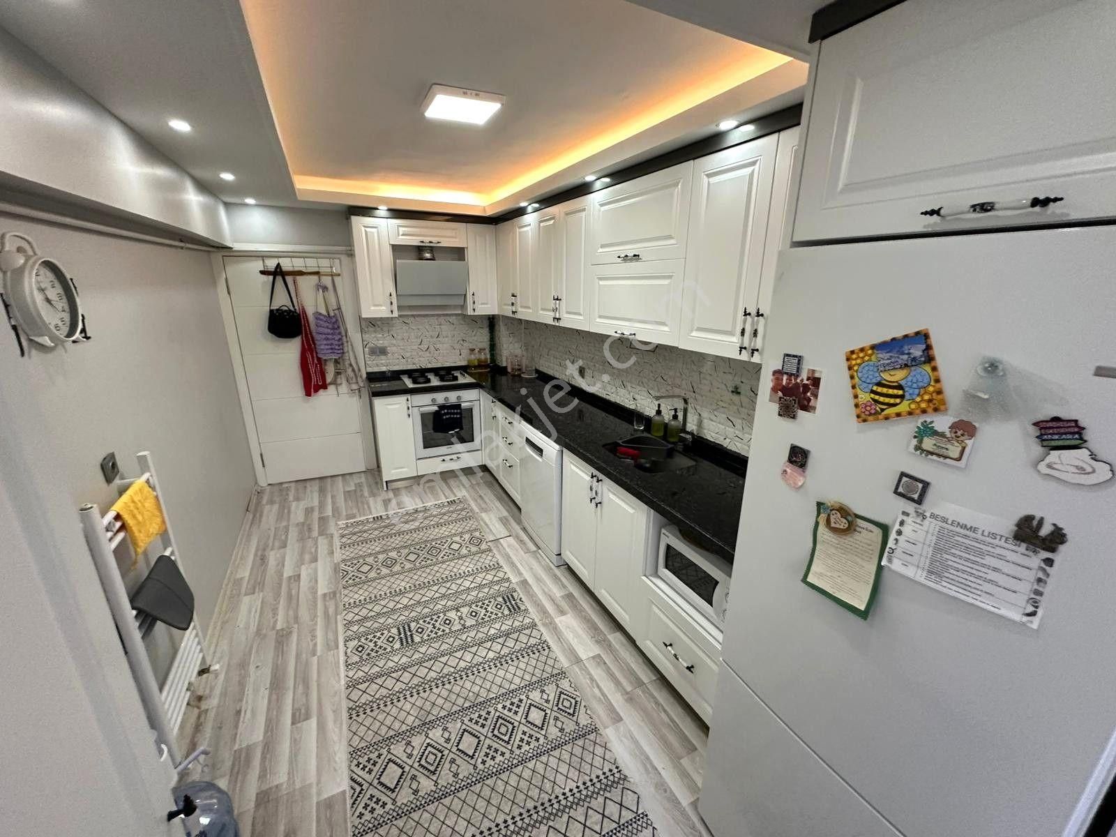 Ufuk Kılıç Emlak'tan Duru Tıp Merkezi Yanı 3+1 Ful Yapılı Daire - Görsel 6