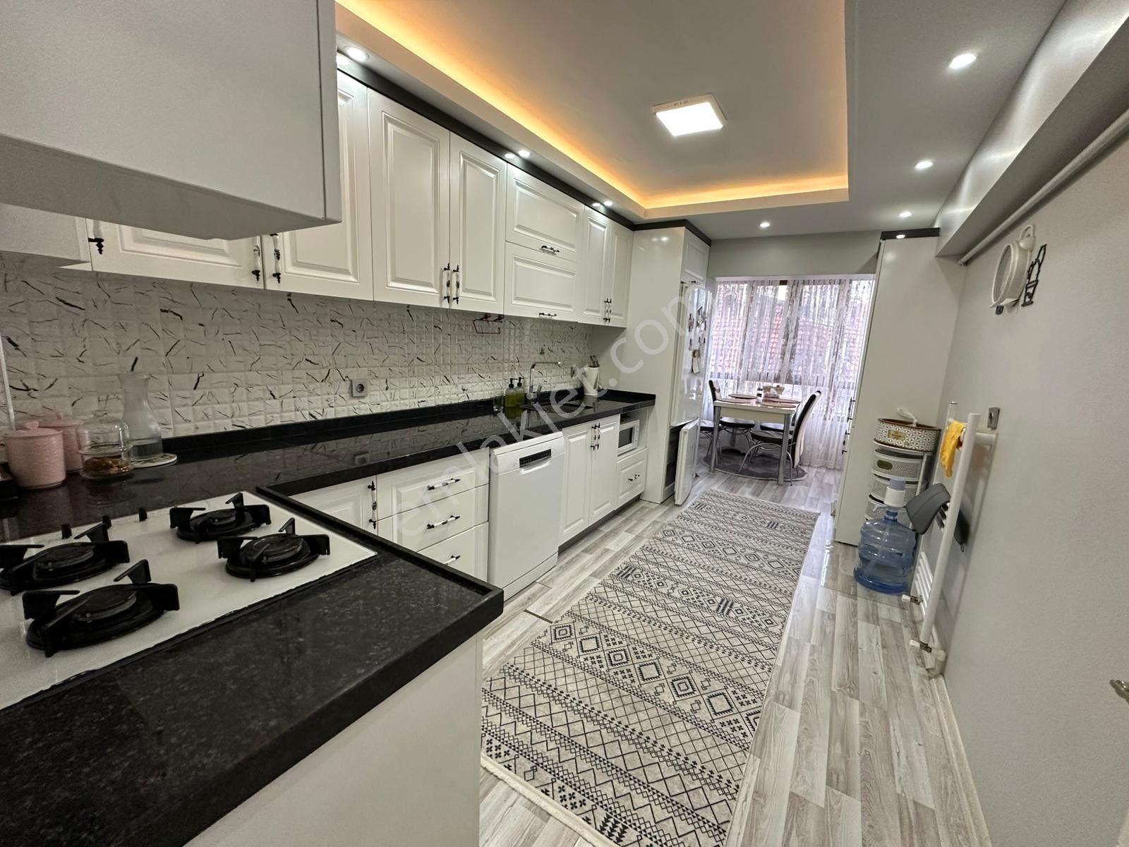 Ufuk Kılıç Emlak'tan Duru Tıp Merkezi Yanı 3+1 Ful Yapılı Daire - Görsel 5