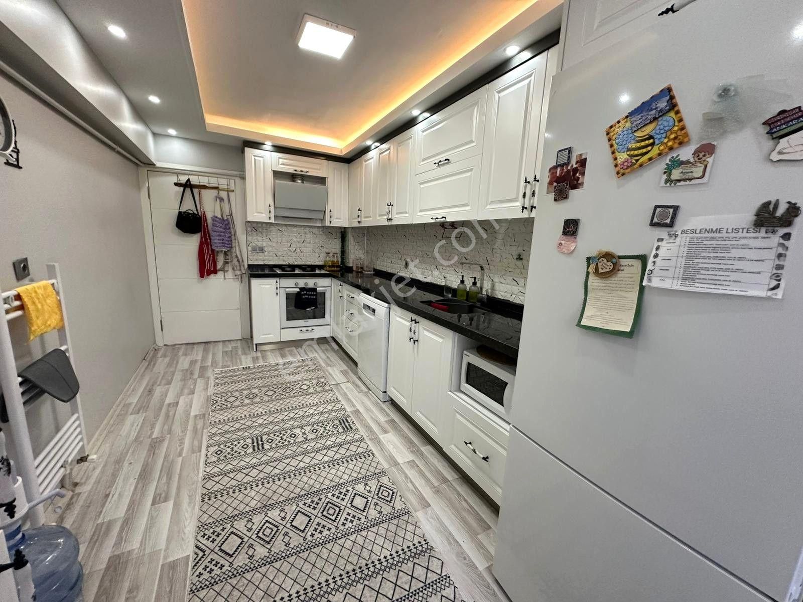 Ufuk Kılıç Emlak'tan Duru Tıp Merkezi Yanı 3+1 Ful Yapılı Daire - Görsel 2