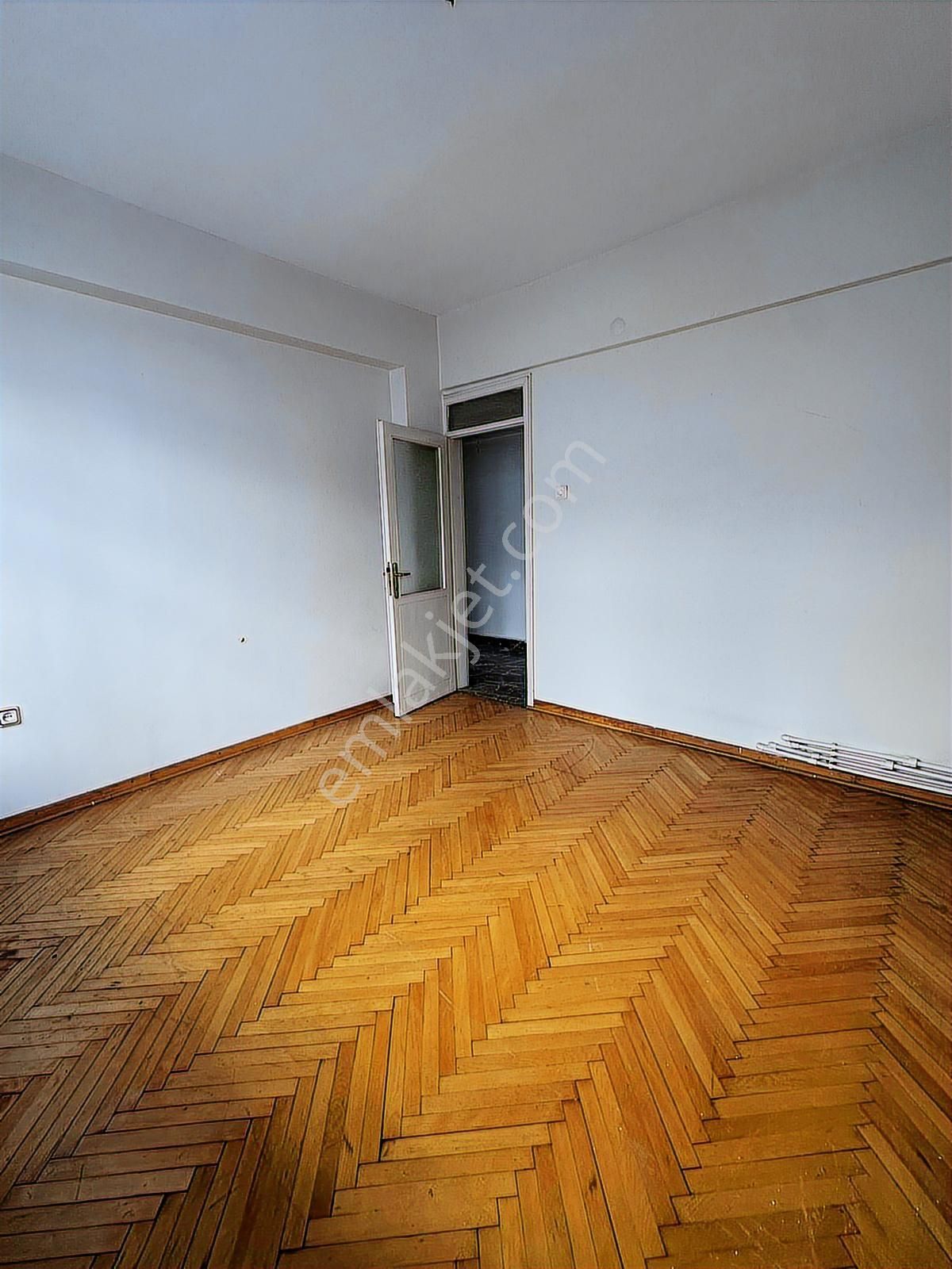 İlkadım İstiklal Caddesi Satılık 5+1 Daire - Görsel 11