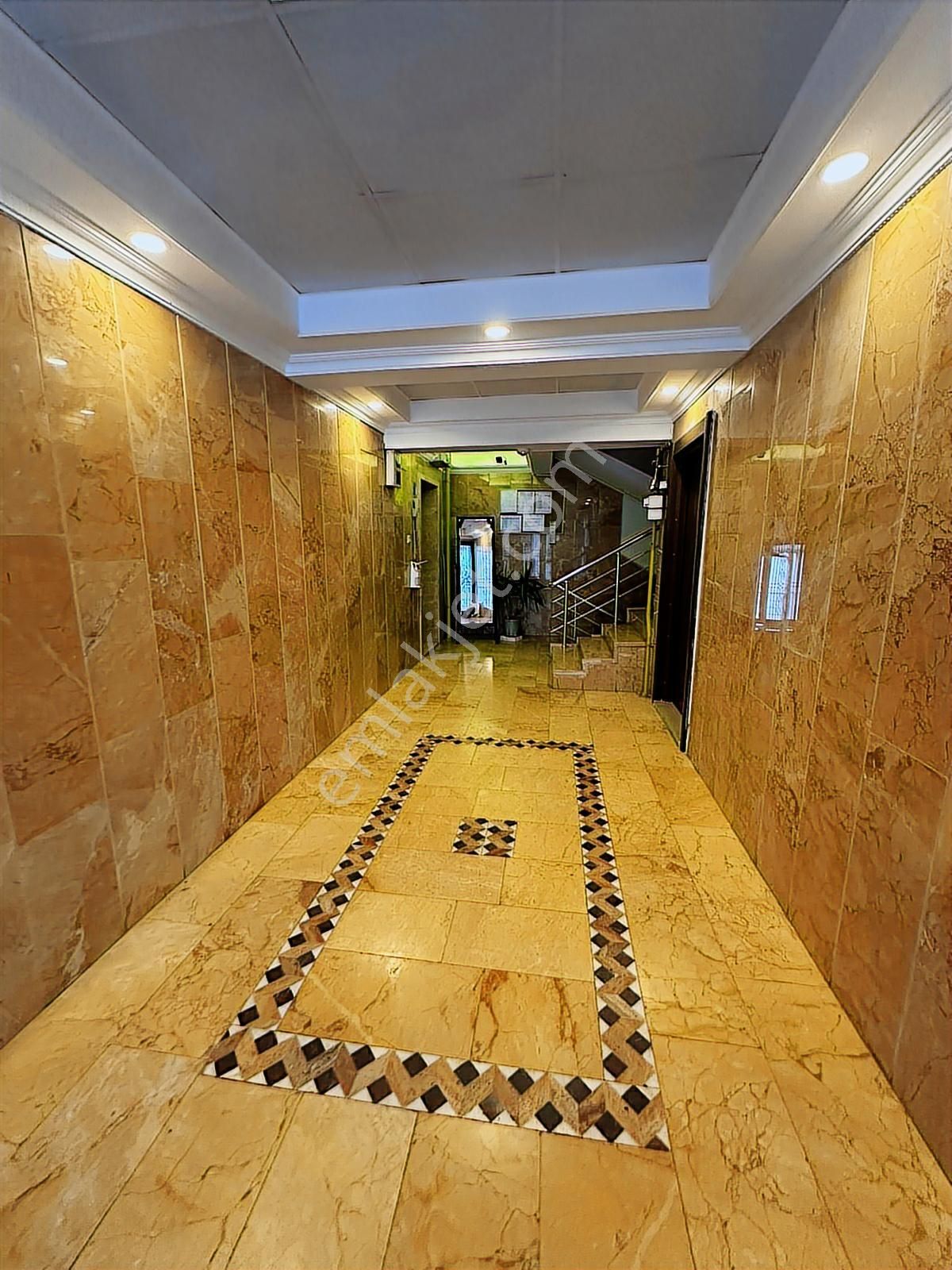 İlkadım İstiklal Caddesi Satılık 5+1 Daire - Görsel 27