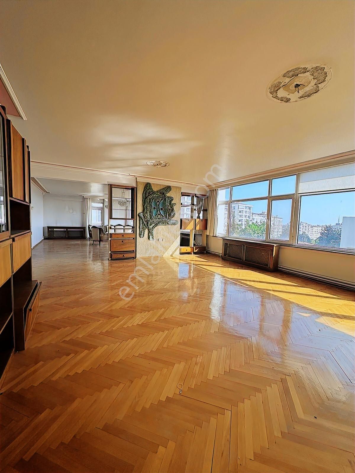 İlkadım İstiklal Caddesi Satılık 5+1 Daire - Görsel 33