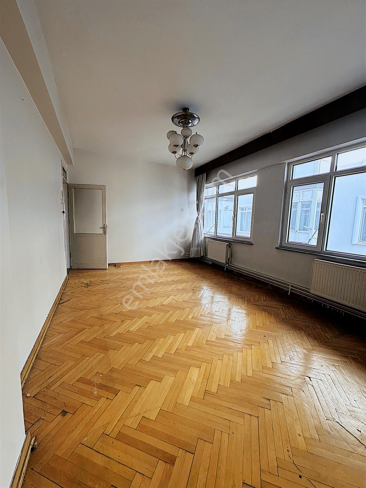 İlkadım İstiklal Caddesi Satılık 5+1 Daire - Görsel 8