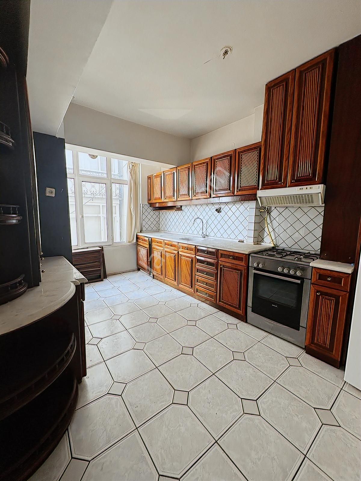 İlkadım İstiklal Caddesi Satılık 5+1 Daire - Görsel 30