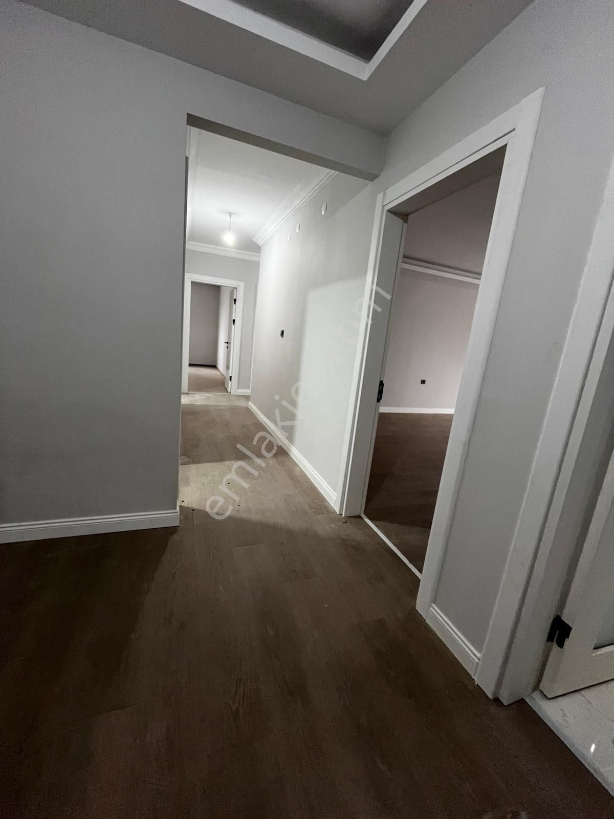 Eras Sitesinde Sıfır Daire - Görsel 30