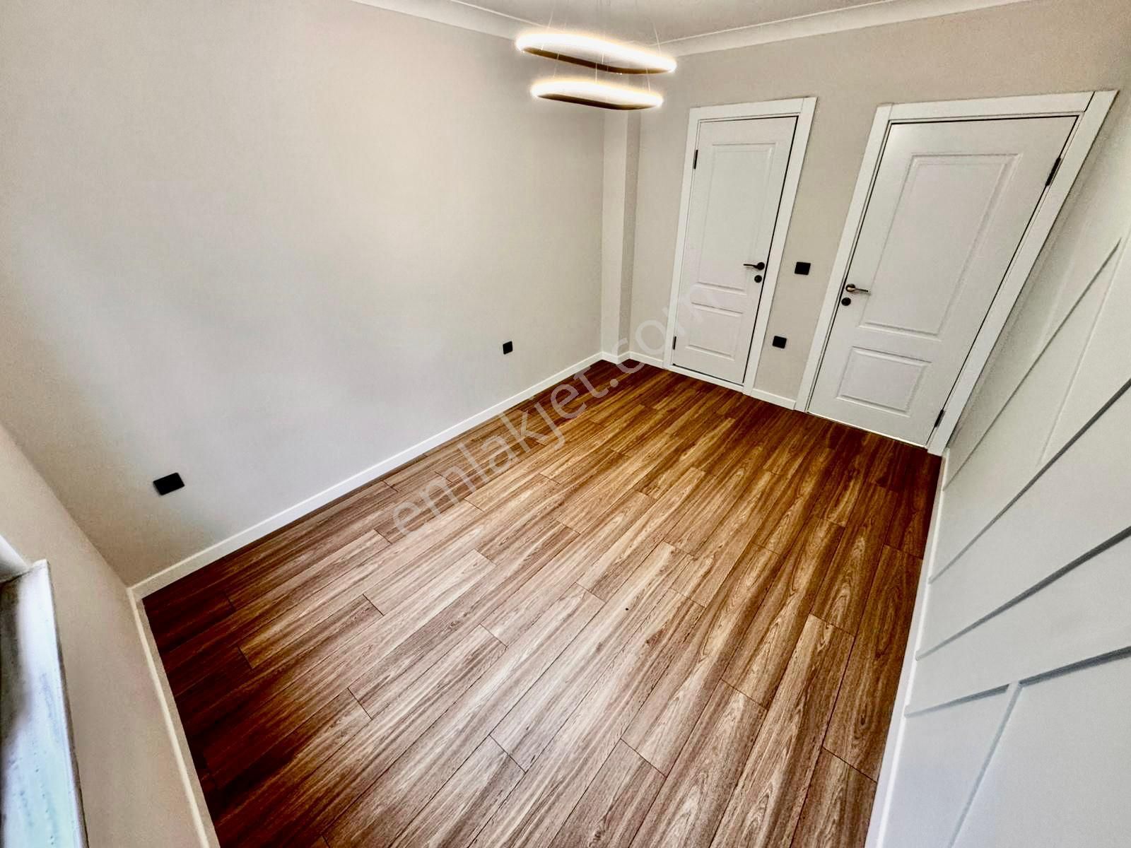 ▓karabuluttan▓akçay'da Nefes Kesen Tasarımlı & Ayrı Mutfak Geniş 3+1 Satılık Daire - Görsel 22