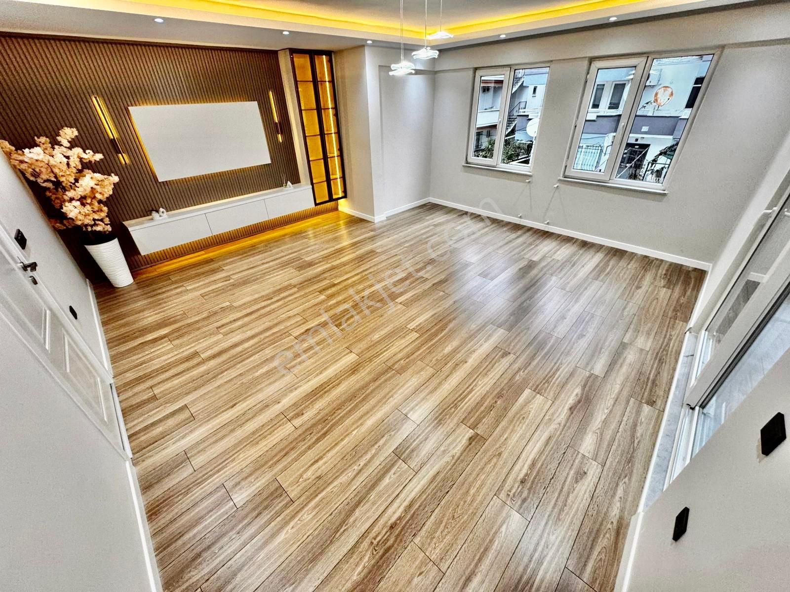 ▓karabuluttan▓akçay'da Nefes Kesen Tasarımlı & Ayrı Mutfak Geniş 3+1 Satılık Daire - Görsel 16