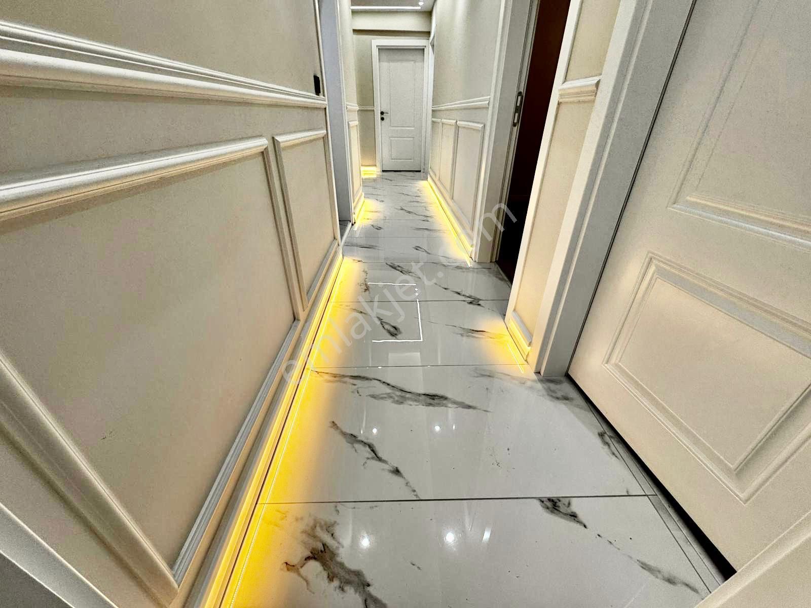 ▓karabuluttan▓akçay'da Nefes Kesen Tasarımlı & Ayrı Mutfak Geniş 3+1 Satılık Daire - Görsel 21