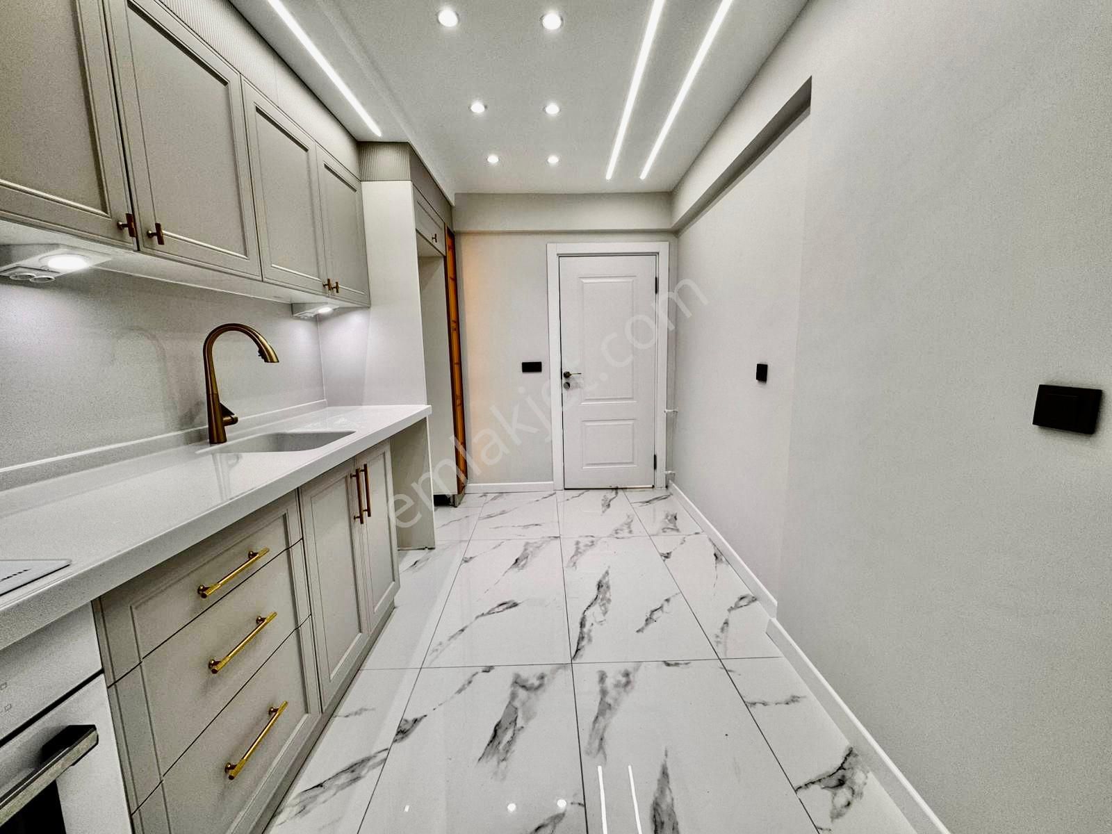 ▓karabuluttan▓akçay'da Nefes Kesen Tasarımlı & Ayrı Mutfak Geniş 3+1 Satılık Daire - Görsel 5