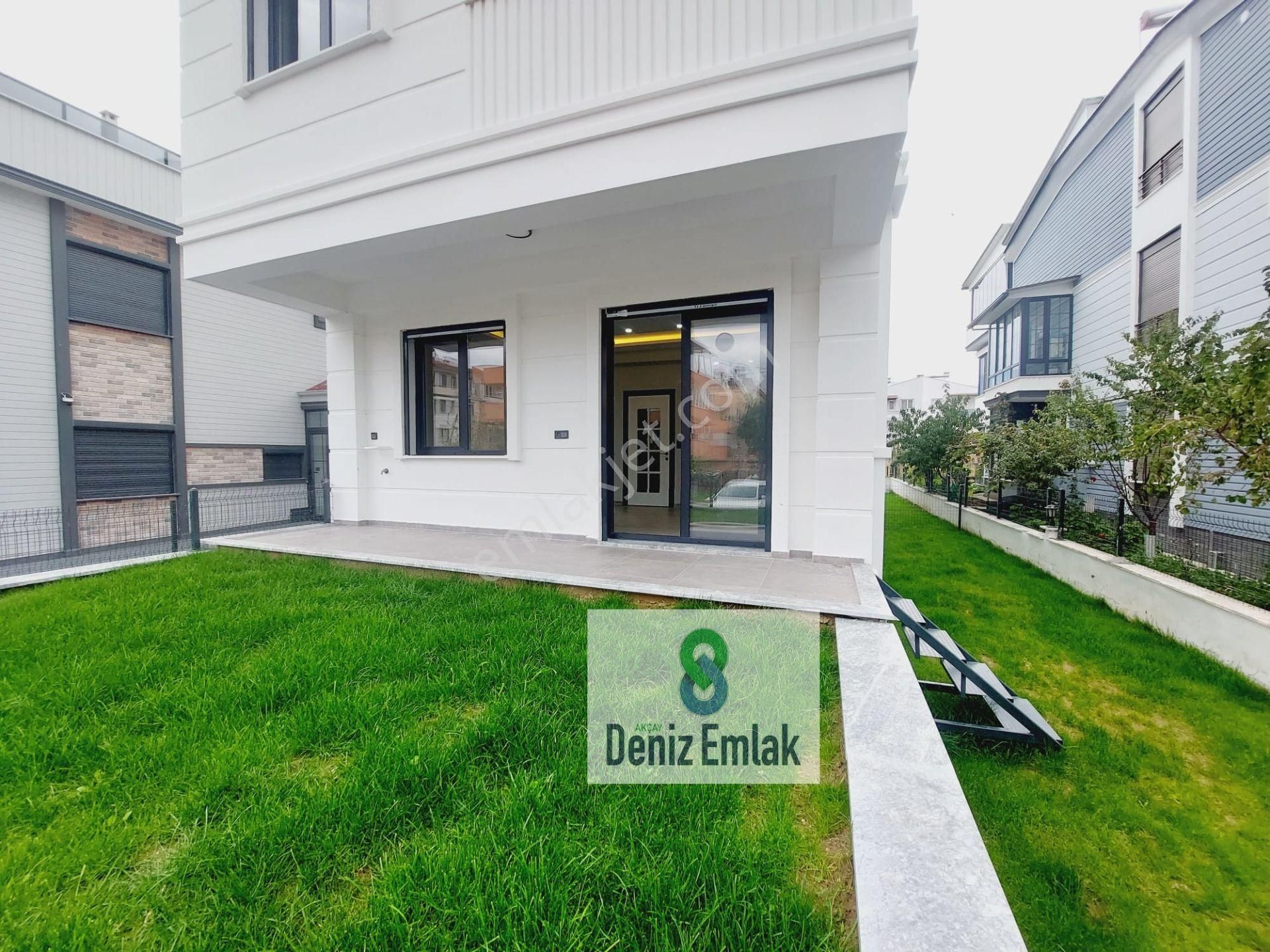 Denizden Akçayda Öncephe Kendine Ait Bahçe Kullanımlı Satılık 1+1 Lüks Daire. - Görsel 19