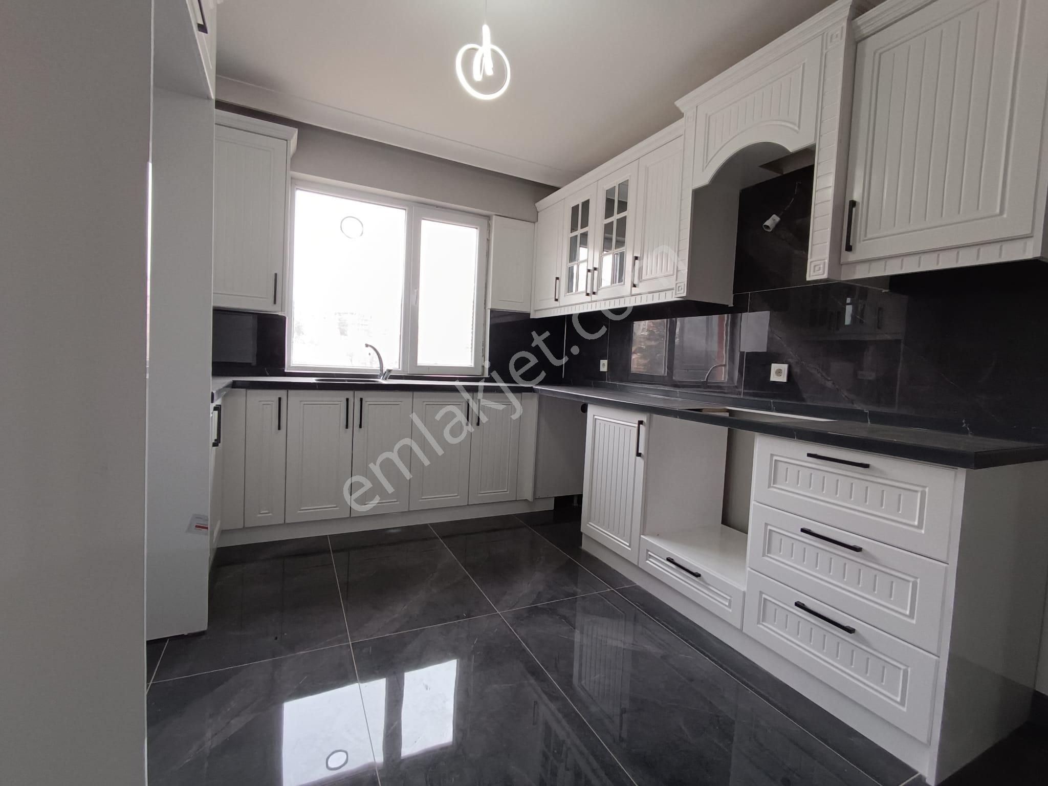 Kent'ten Neşet Ertaş Cadde Manzaralı 4+1 Full +full Yapılı Sıfır Dubleks - Görsel 31