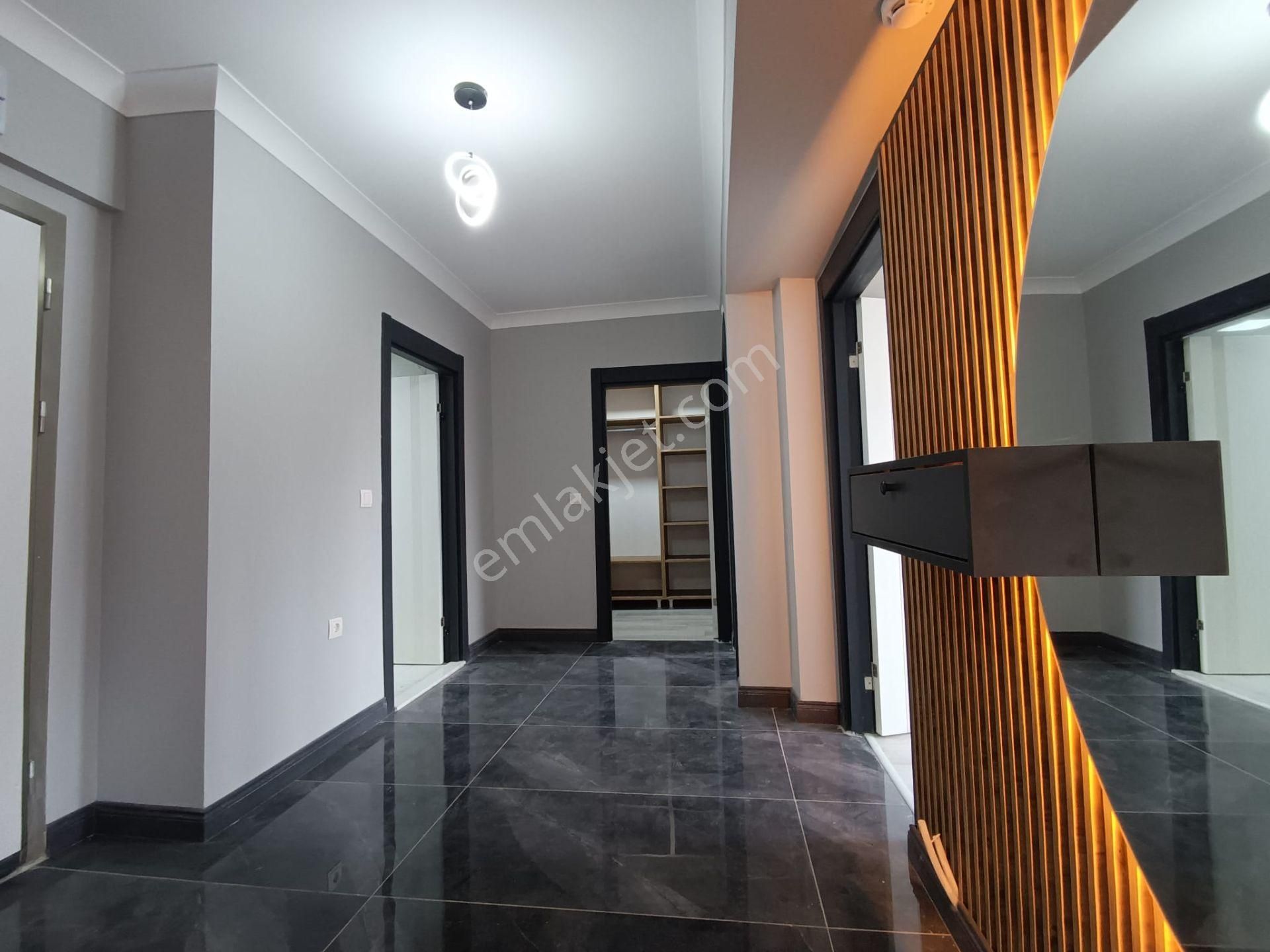 Kent'ten Neşet Ertaş Cadde Manzaralı 4+1 Full +full Yapılı Sıfır Dubleks - Görsel 22