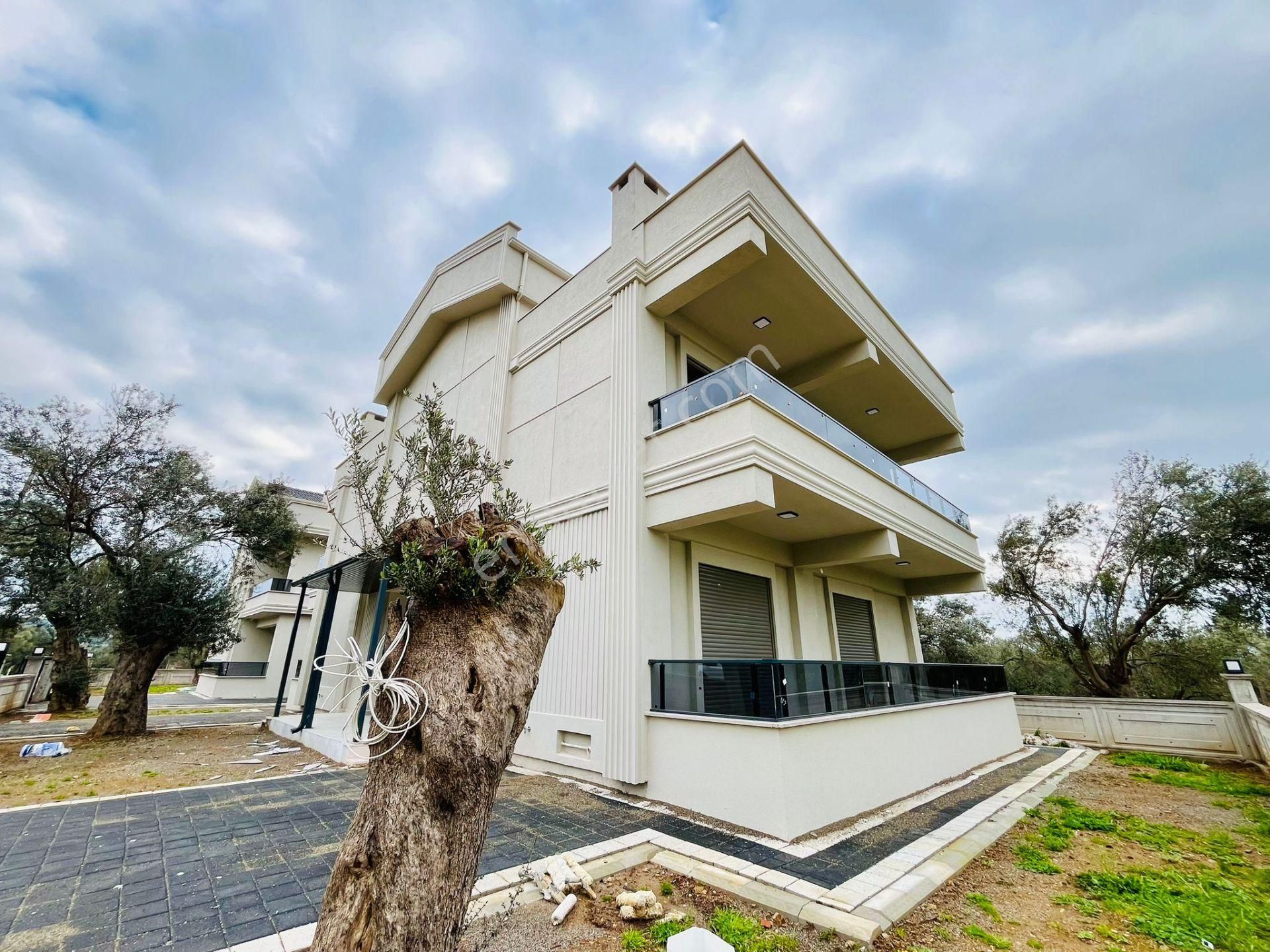 Yükselden Gürede Uygun Fiyat Ultra Lüx Tasarım 3+1 Satılık Villa