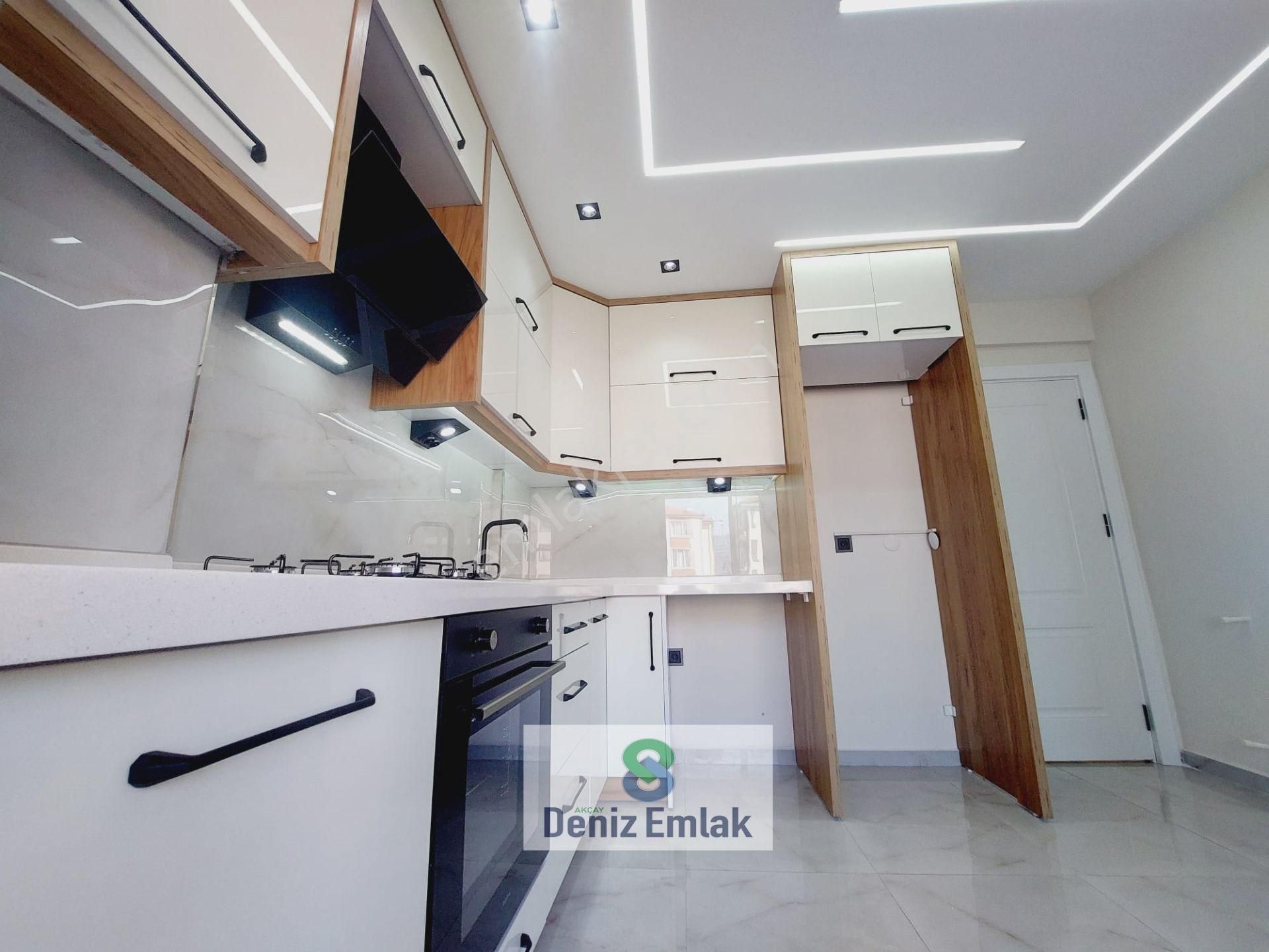 Denizden Akçayda Ebeveynli Arakat Geniş Satılık 3+1 Daire. - Görsel 25
