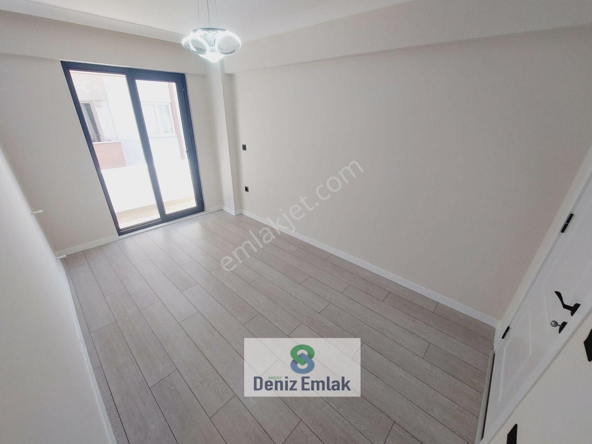 Denizden Akçayda Ebeveynli Arakat Geniş Satılık 3+1 Daire. - Görsel 22