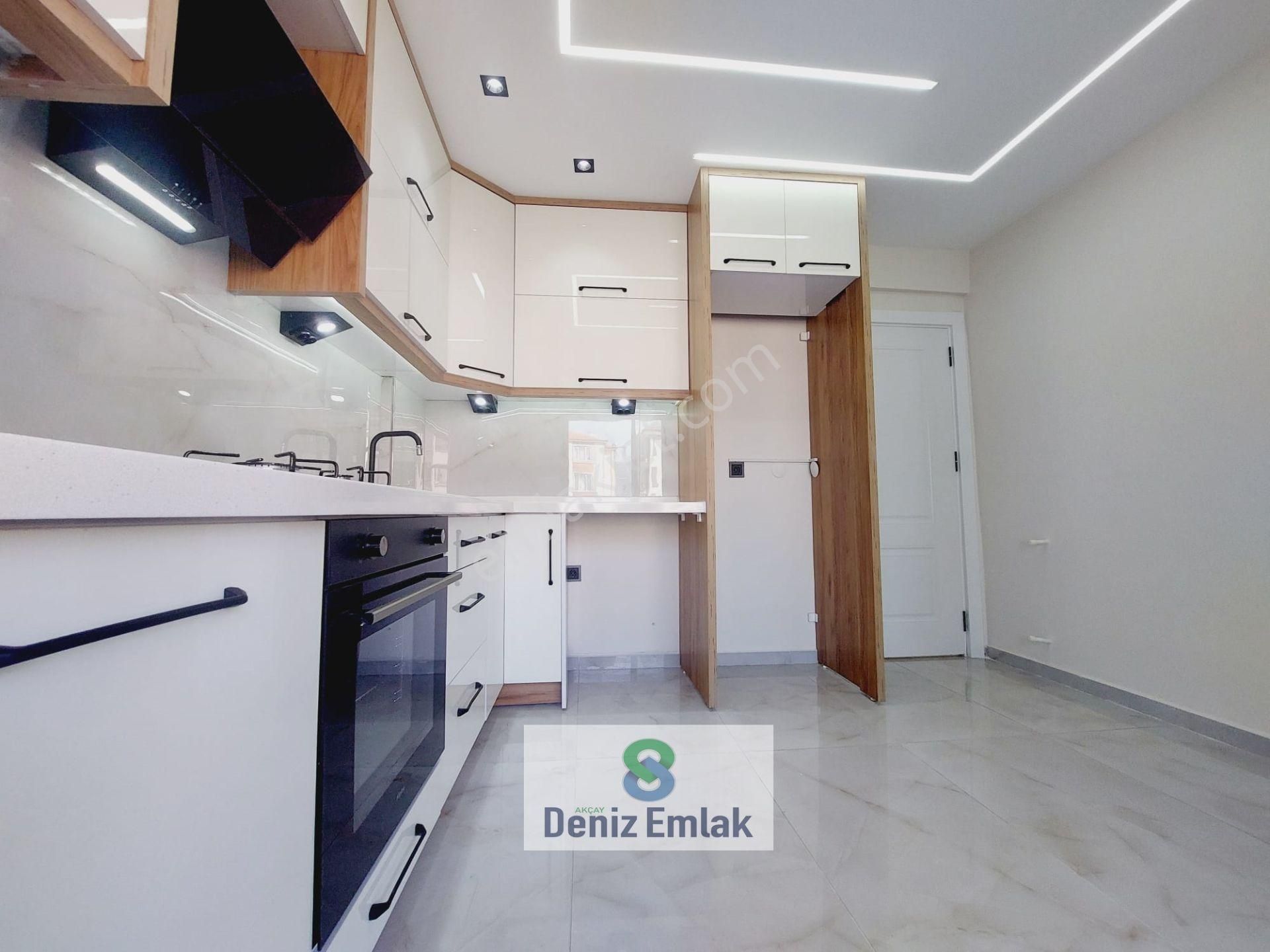 Denizden Akçayda Ebeveynli Arakat Geniş Satılık 3+1 Daire. - Görsel 8