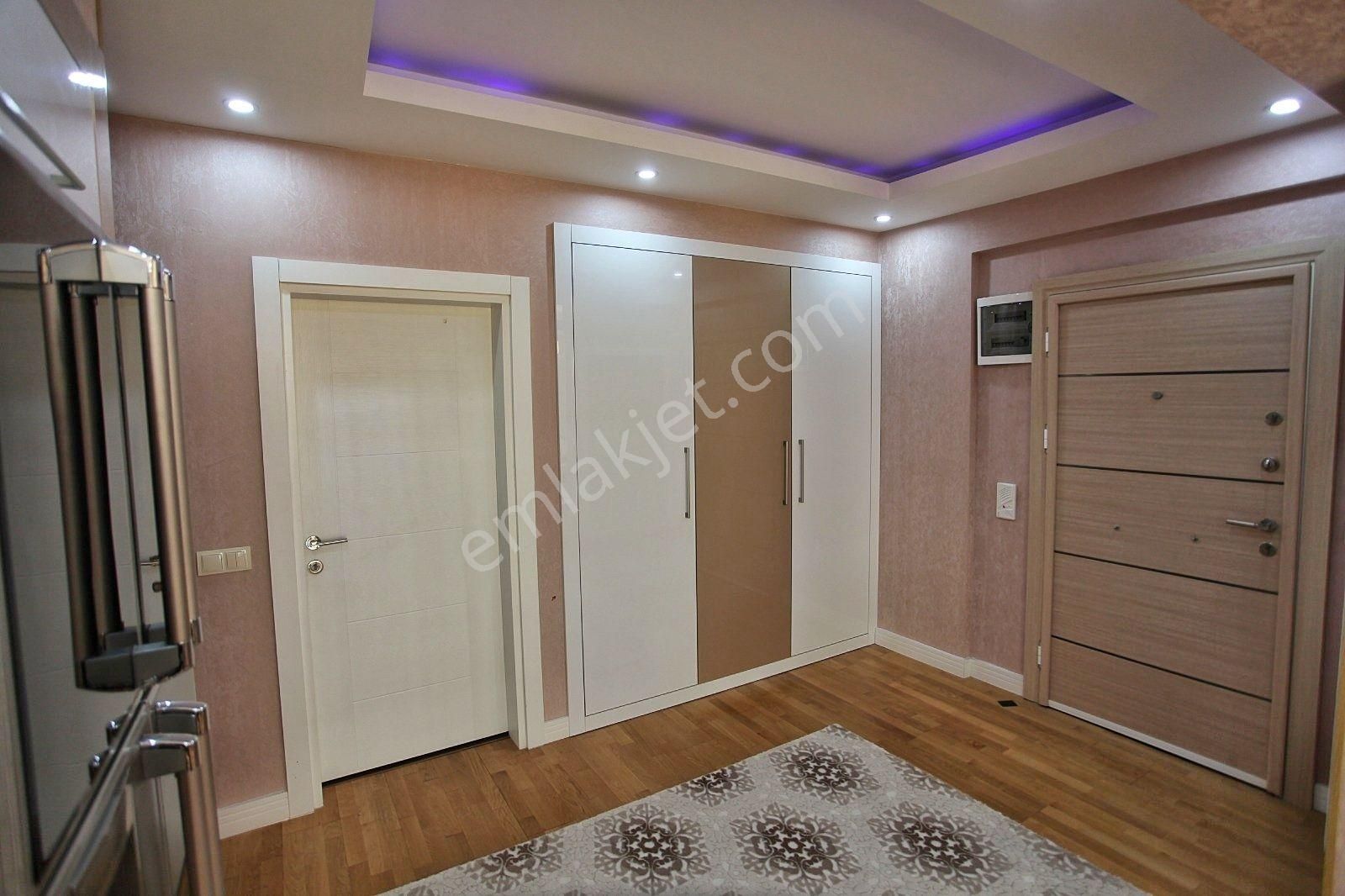 Önder Sağlam Lara Güzeloba Mobilyalı Kiralık 3+1 Deniz Man.daire - Görsel 3