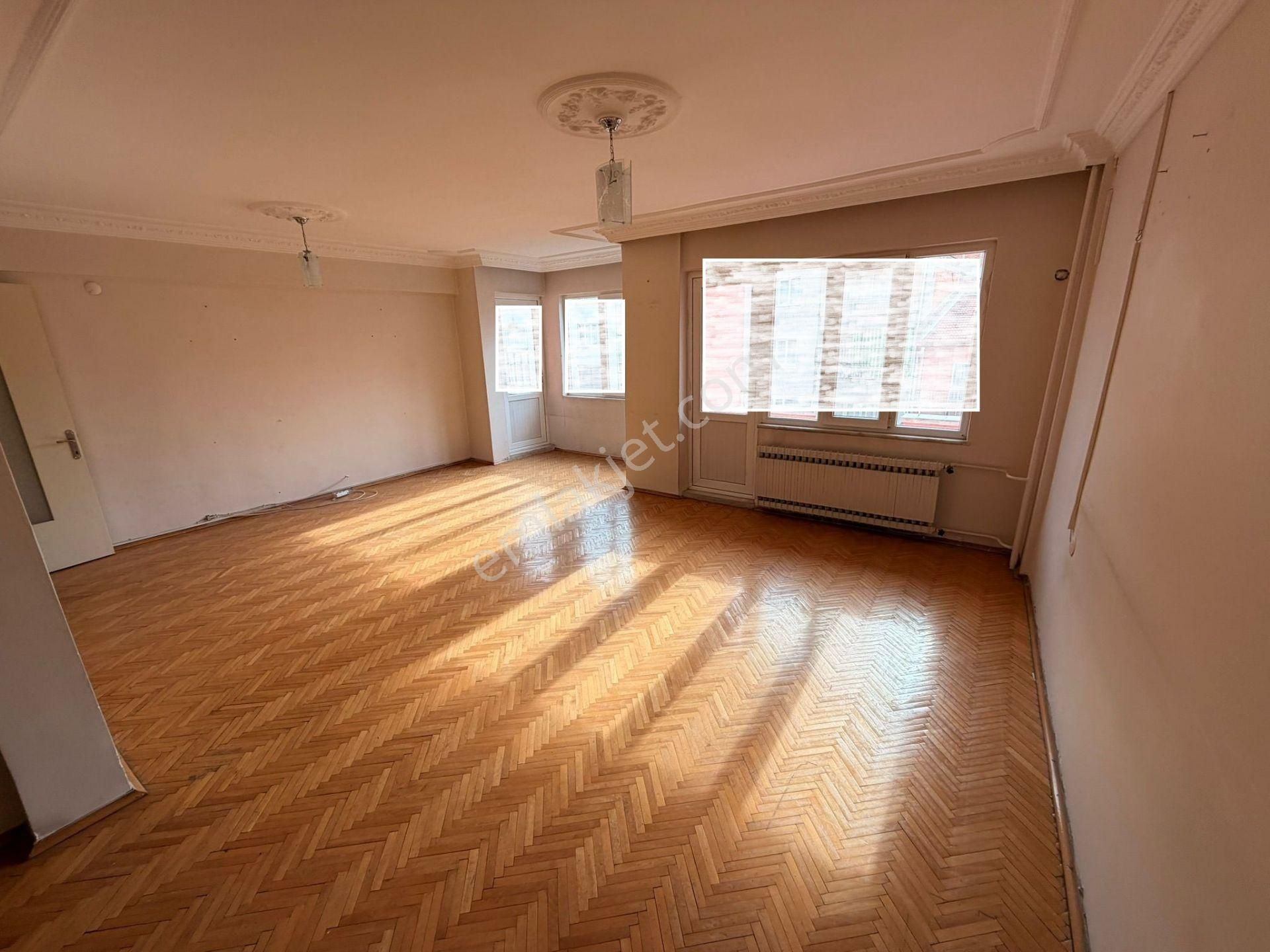 Ender Uysal Gayrimenkulden Çınara Yakın 3+1 Satılık Geniş Daire... - Görsel 2