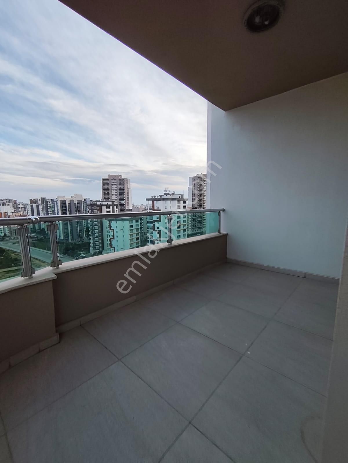 Çiftlillöy Mah'de Geniş Otumlu Merkezi Konumda Kiralık 2+1 Daire - Görsel 12