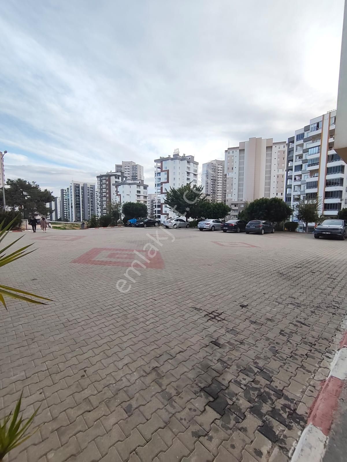Çiftlillöy Mah'de Geniş Otumlu Merkezi Konumda Kiralık 2+1 Daire - Görsel 10