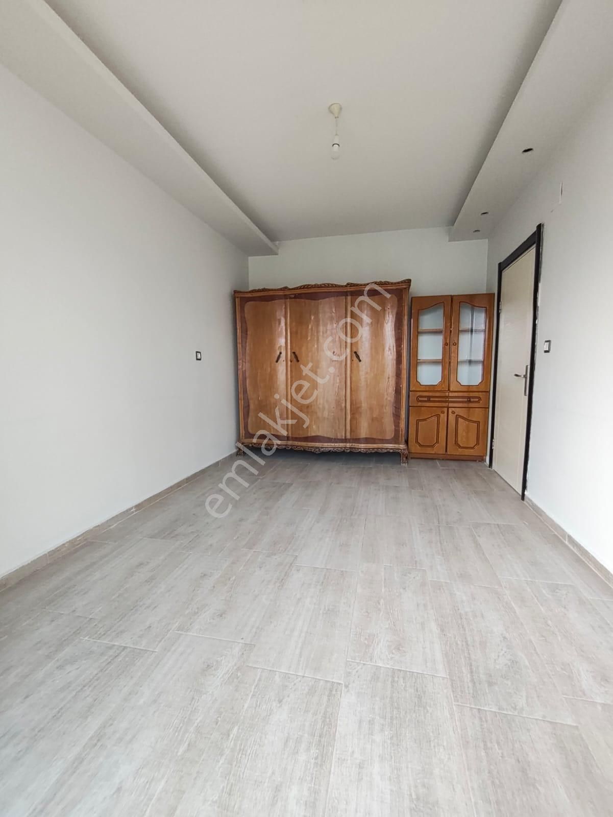 Çiftlillöy Mah'de Geniş Otumlu Merkezi Konumda Kiralık 2+1 Daire - Görsel 5