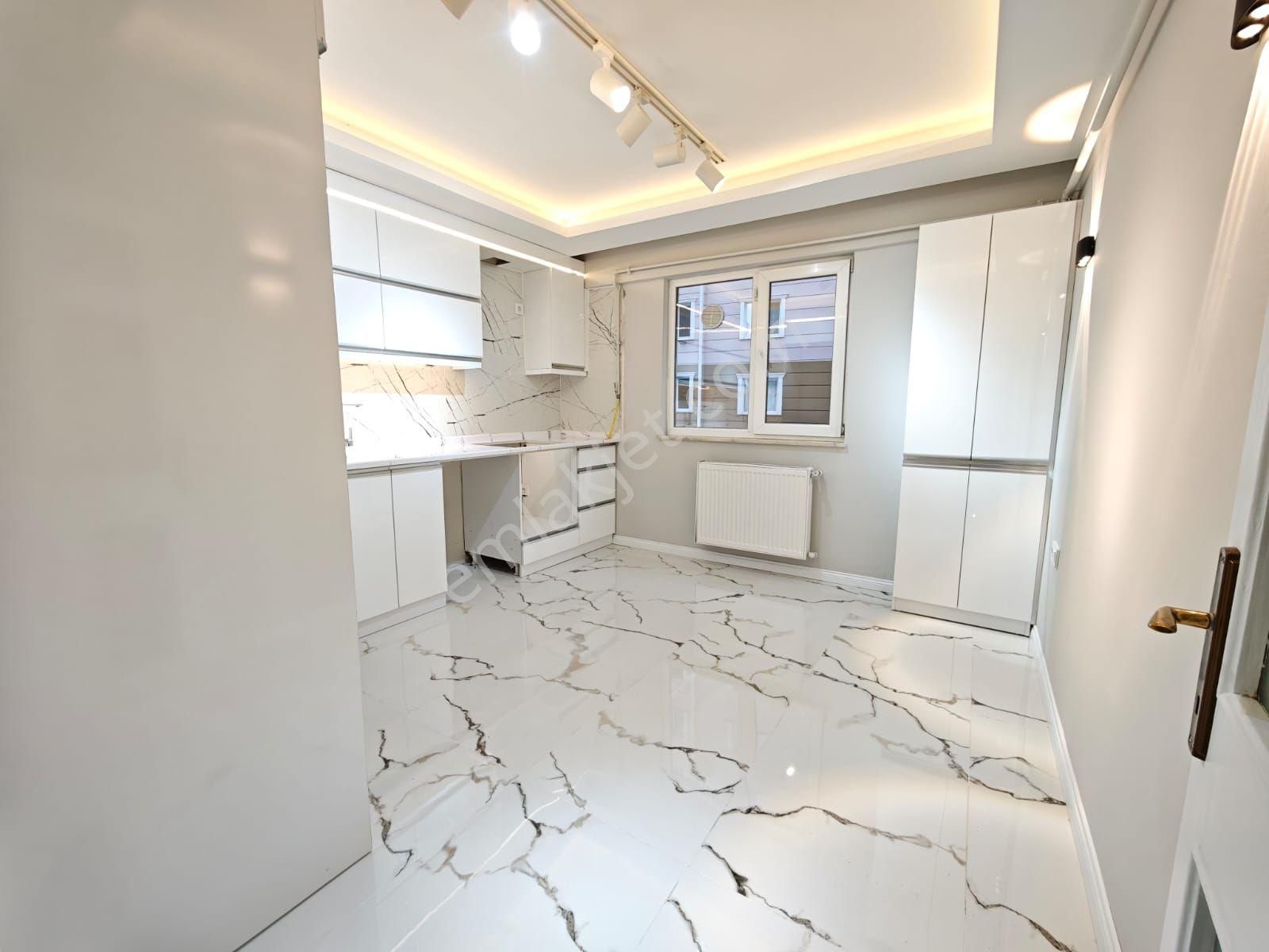 Acil Satılık Çobanlı Tramvayda 4+1 1. Kat - Görsel 4