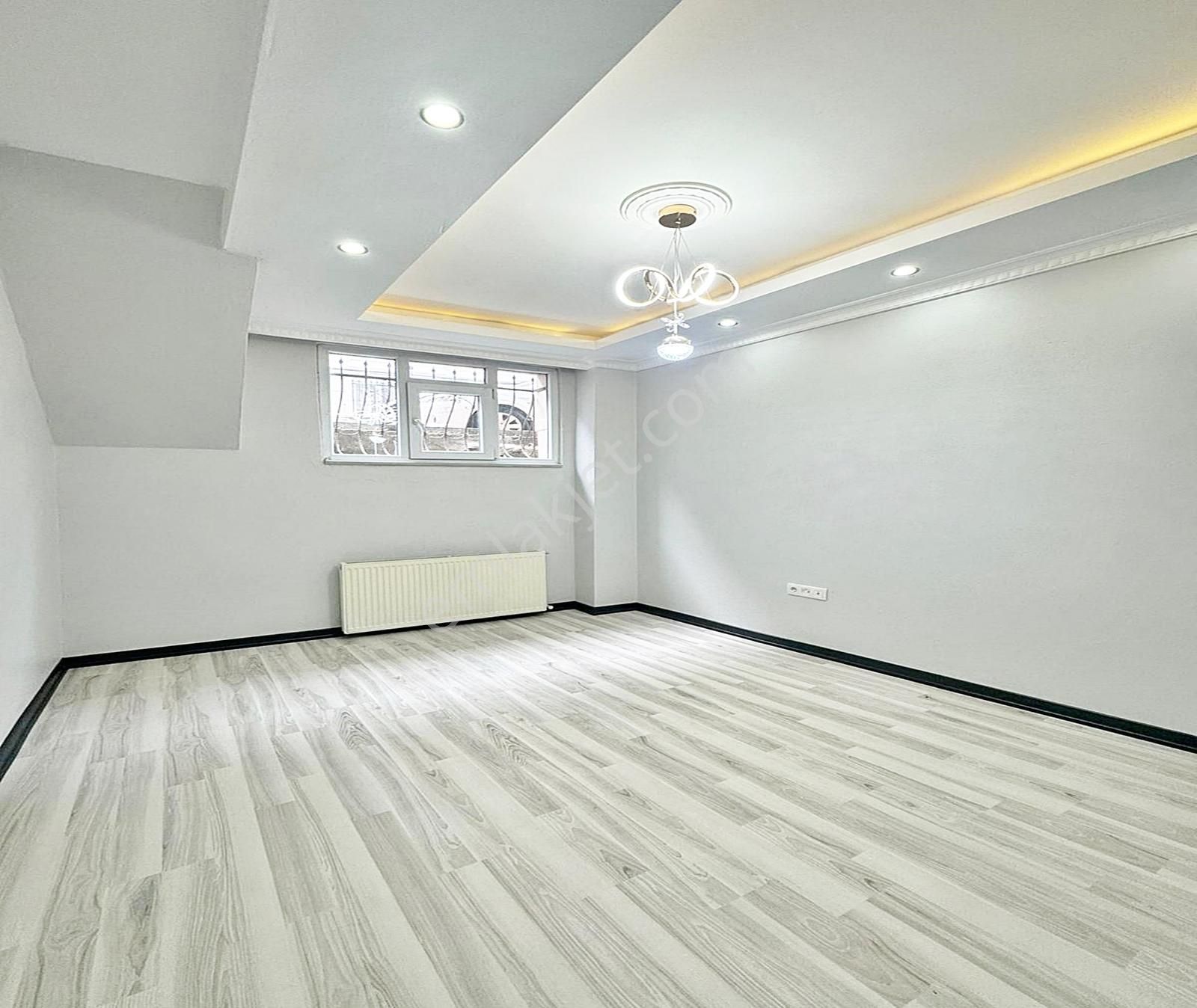 Kıraç Hürriyet Mahallesi 2+1 90m2 Balkonlu Bahçekat 1.940.000tl - Görsel 34