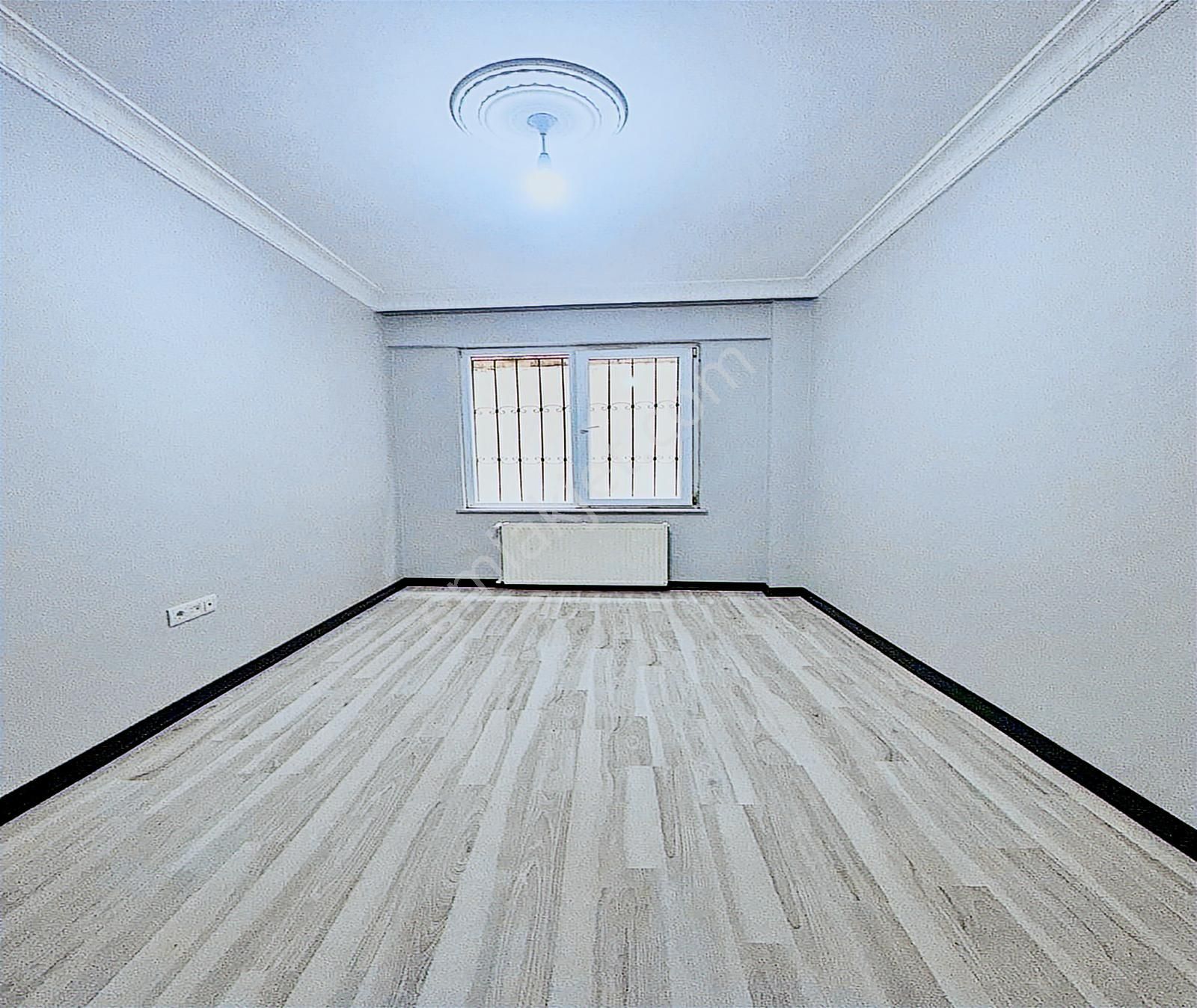 Kıraç Hürriyet Mahallesi 2+1 90m2 Balkonlu Bahçekat 1.940.000tl - Görsel 17