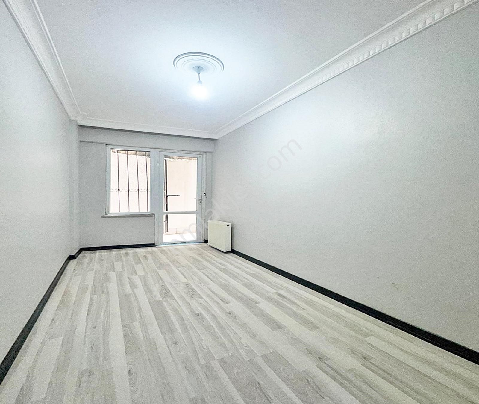 Kıraç Hürriyet Mahallesi 2+1 90m2 Balkonlu Bahçekat 1.940.000tl - Görsel 14