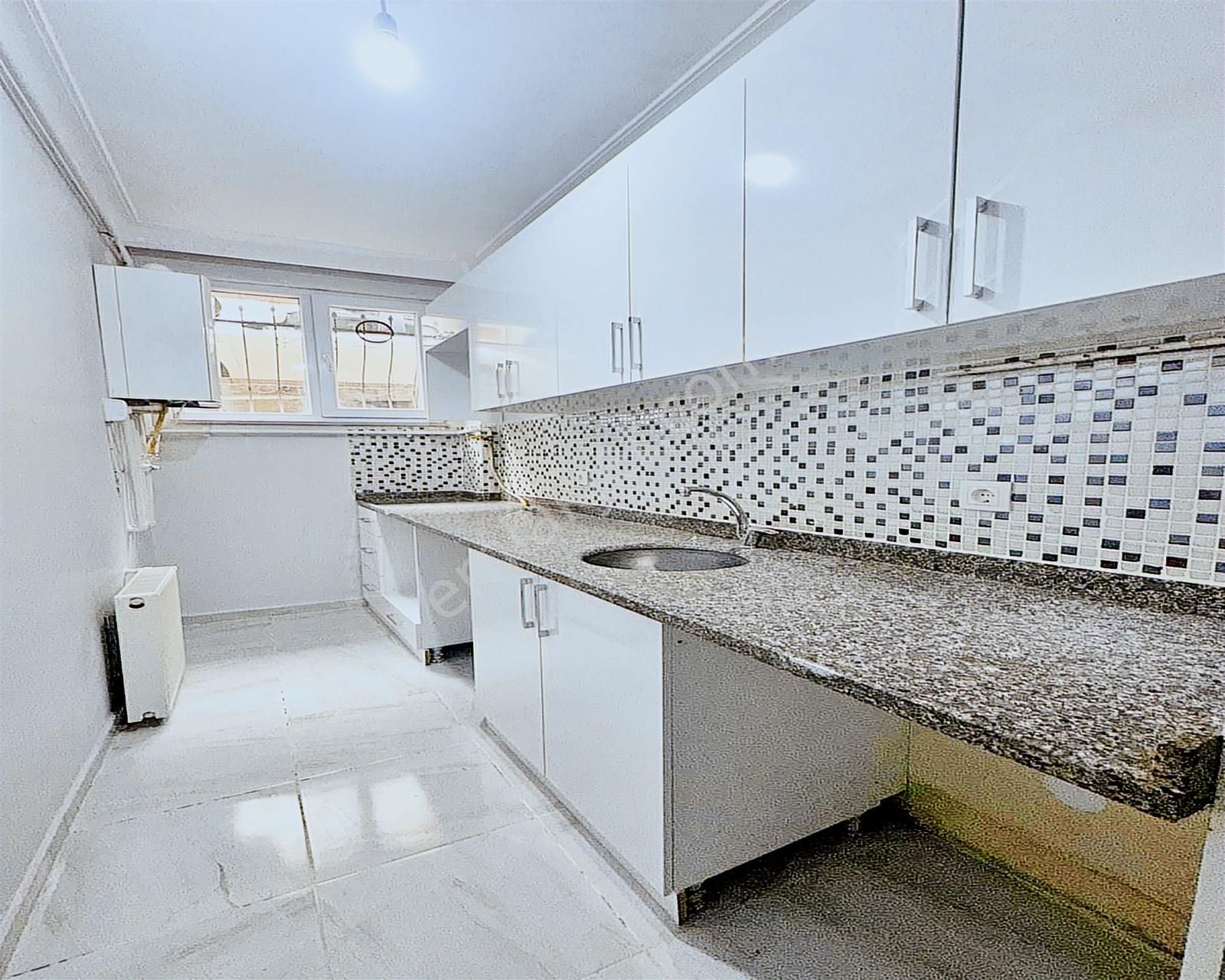 Kıraç Hürriyet Mahallesi 2+1 90m2 Balkonlu Bahçekat 1.940.000tl - Görsel 27