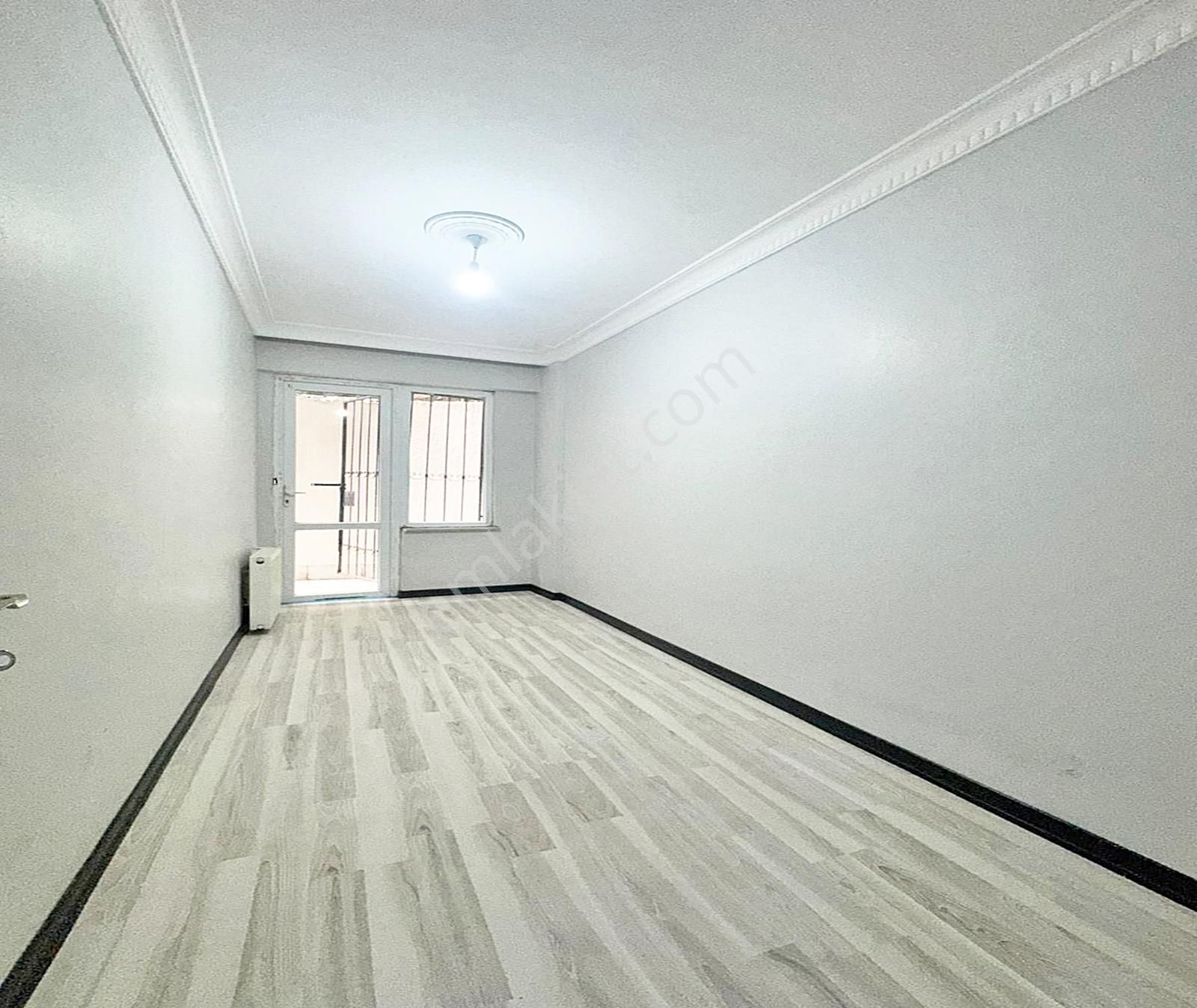 Kıraç Hürriyet Mahallesi 2+1 90m2 Balkonlu Bahçekat 1.940.000tl - Görsel 5