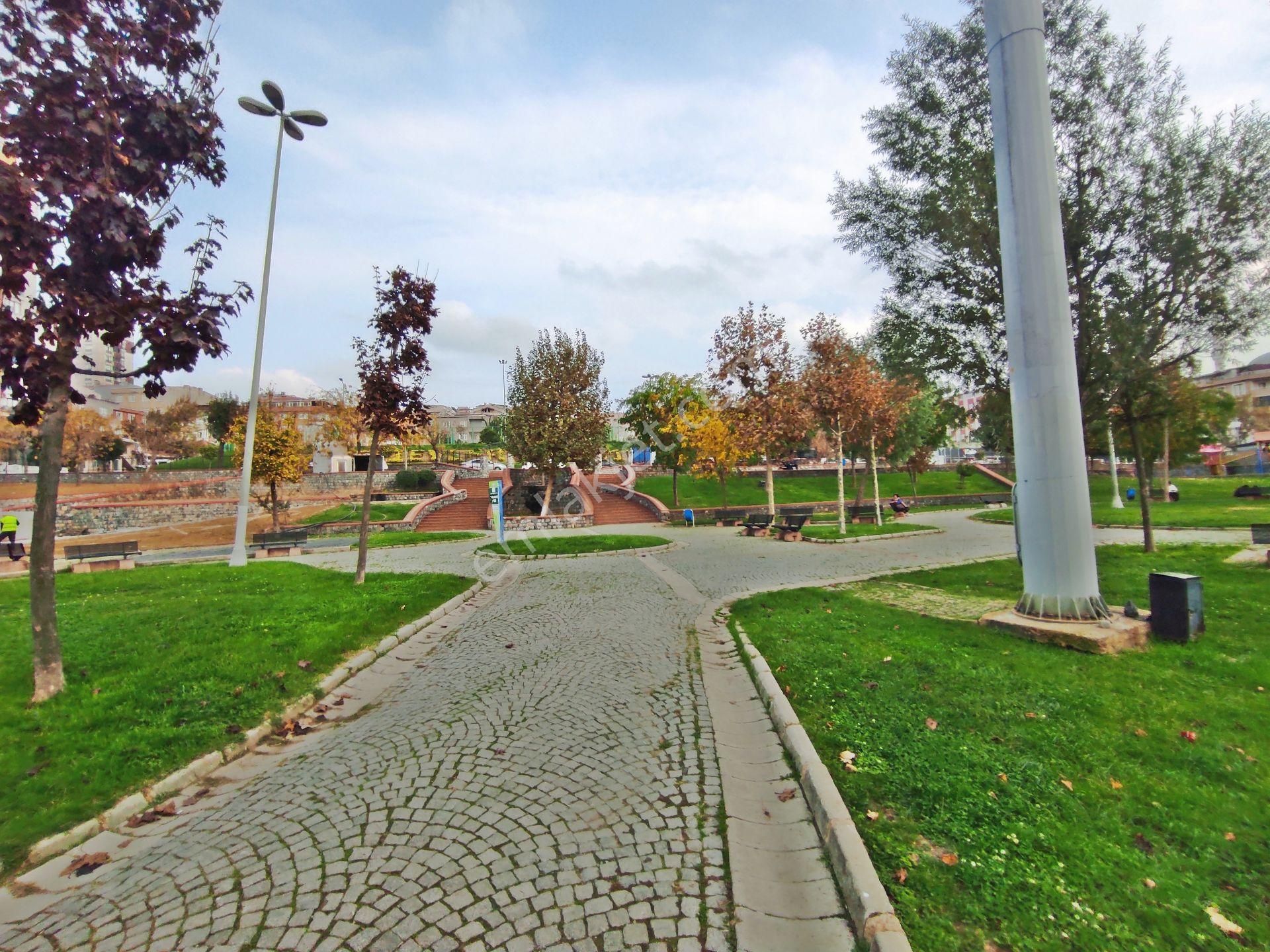 Bahçelievler Cumhuriyet Mah 5,katlı 12 Dairelik 202 M2 Boş Arsa - Görsel 5