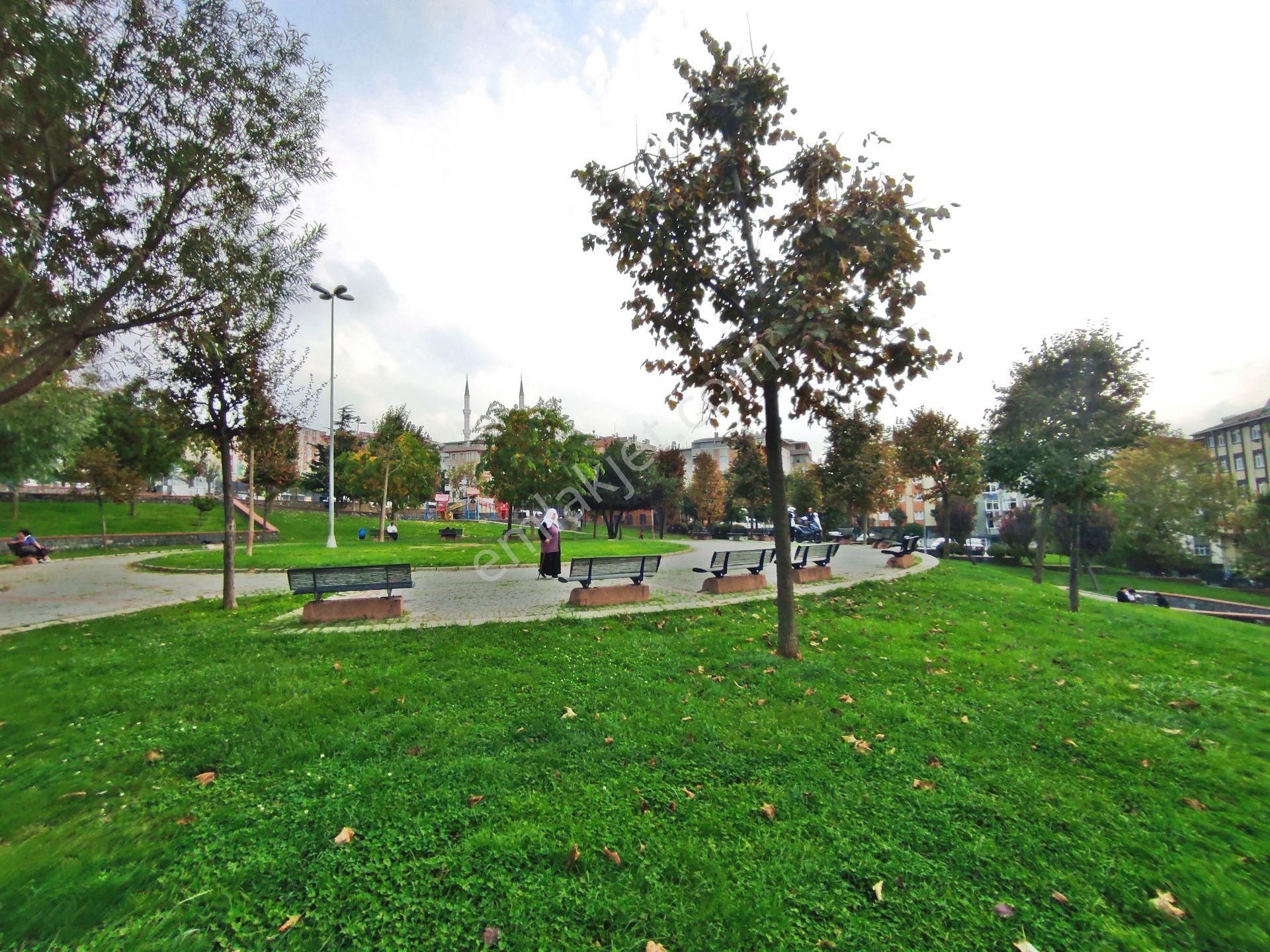 Bahçelievler Cumhuriyet Mah 5,katlı 12 Dairelik 202 M2 Boş Arsa - Görsel 2