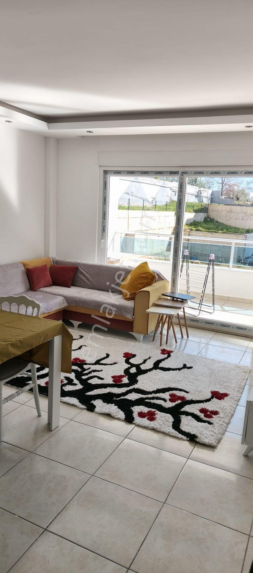 Eşyalı Kiralık 1+1 Daire - Havuzlu- Asansörlü Alanya - Avsallar Mh.