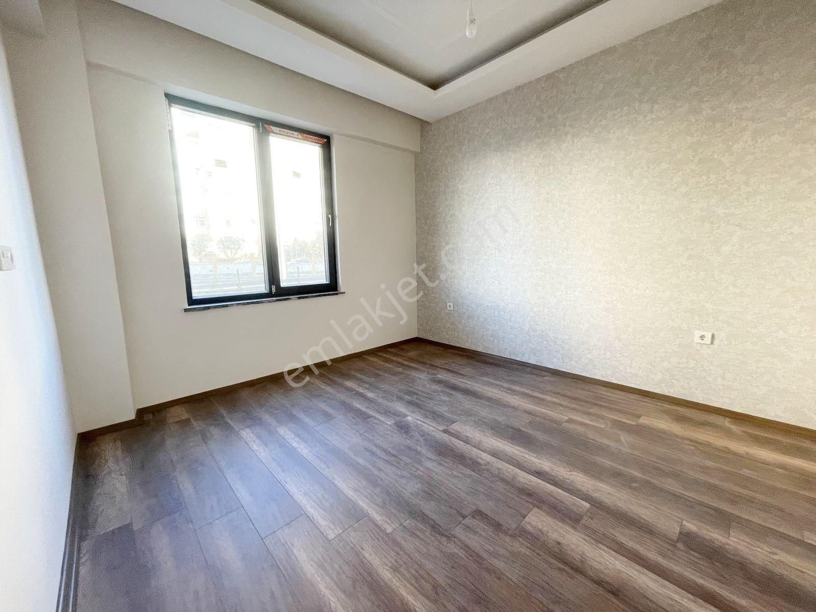 Karacaahmet'te Siteiçi Merkezi Konumda Az Katlı U.lüx 3+1 Daire - Görsel 7
