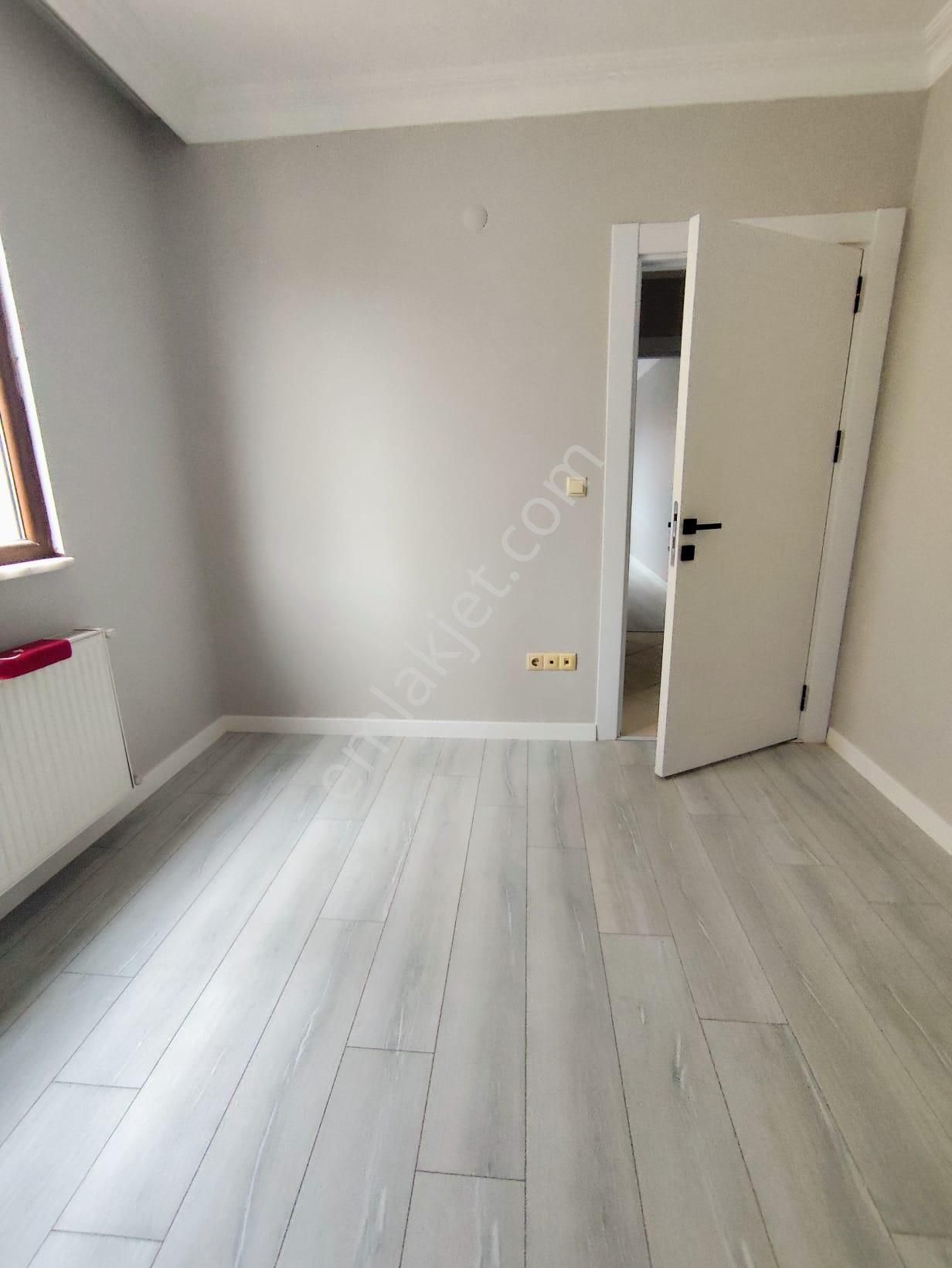 Mertcan Dan Soğanlık Metroya Yürüme Arakat 3+1 Ebeveyn Banyolu - Balkonlu - Görsel 14