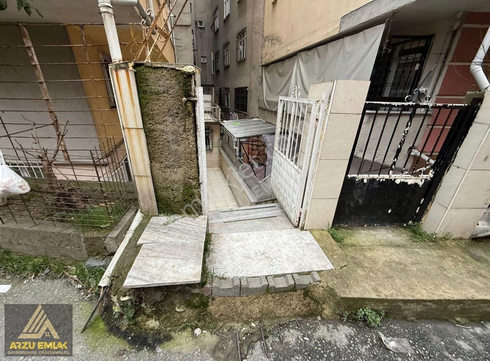 Arzu Emlaktan 75.yıl Mah Satılık 2+1 Masrafsız Düzgiriş Daire - Görsel 8