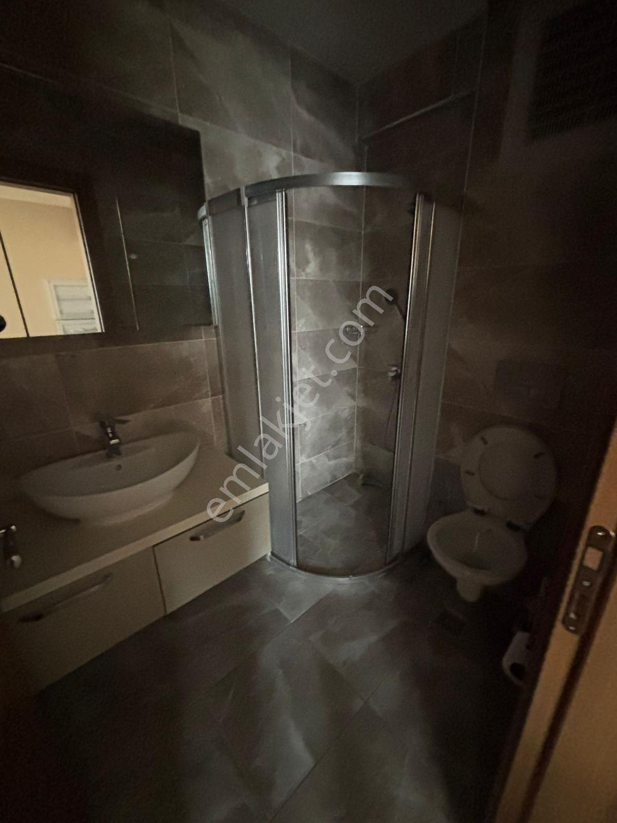 Kaan Emlaktan Paü Ye Yakın Lüks Apartlar - Görsel 26