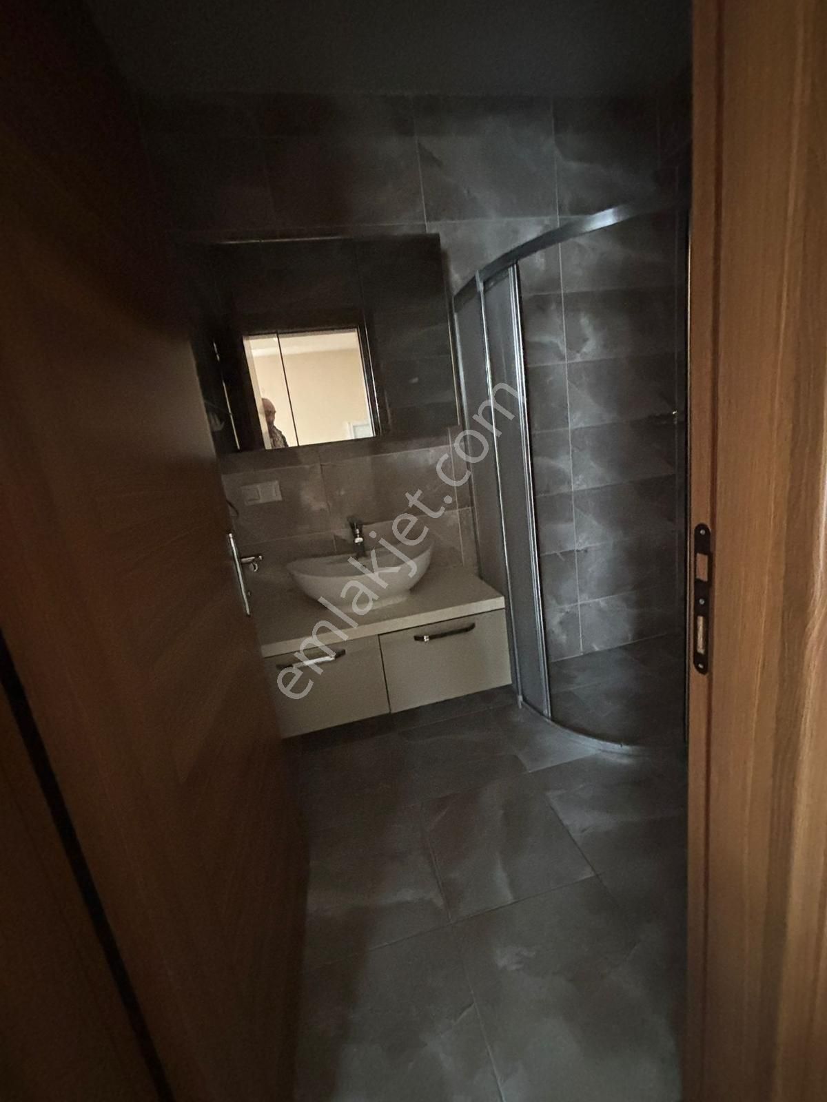 Kaan Emlaktan Paü Ye Yakın Lüks Apartlar - Görsel 24