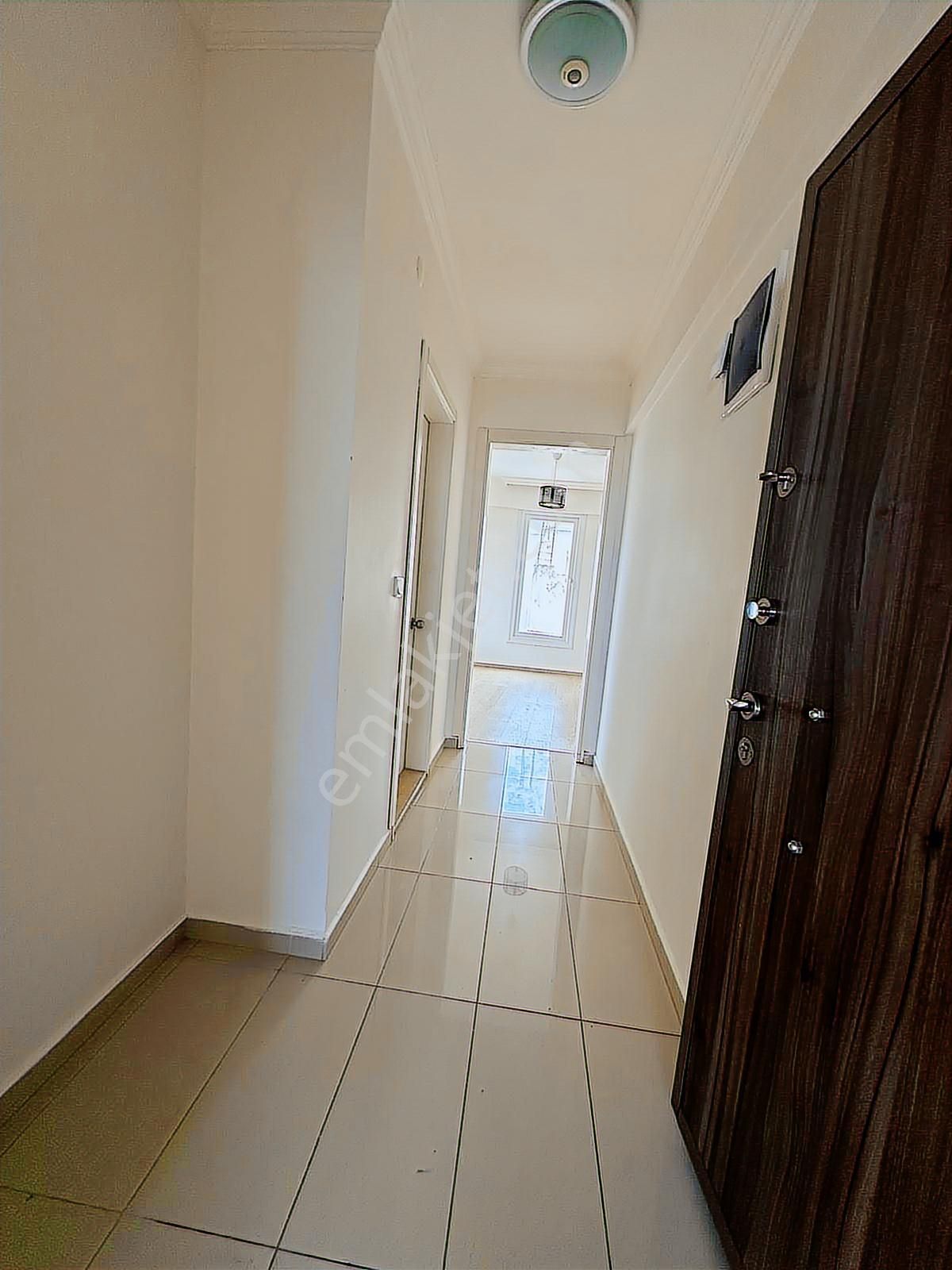 Güzelbahçe Atatürk Mahallesi Merkezi Konumda Kiralık 1+1 Daire - Görsel 10