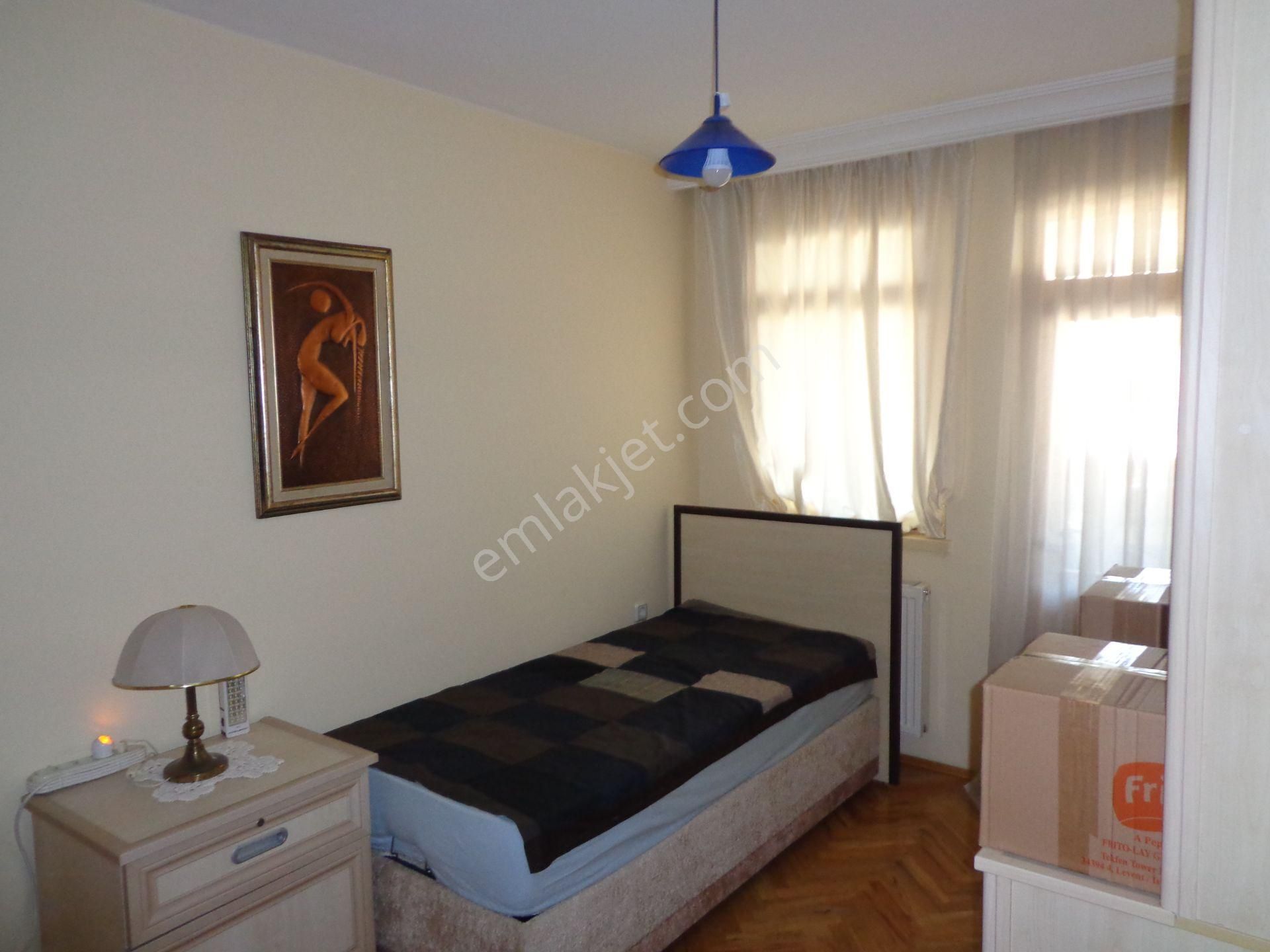 Huzur Salı Pazarına Yakın Pronomik Manzaralı - Görsel 18