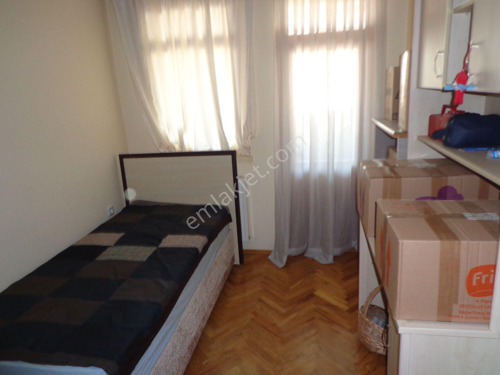 Huzur Salı Pazarına Yakın Pronomik Manzaralı - Görsel 19